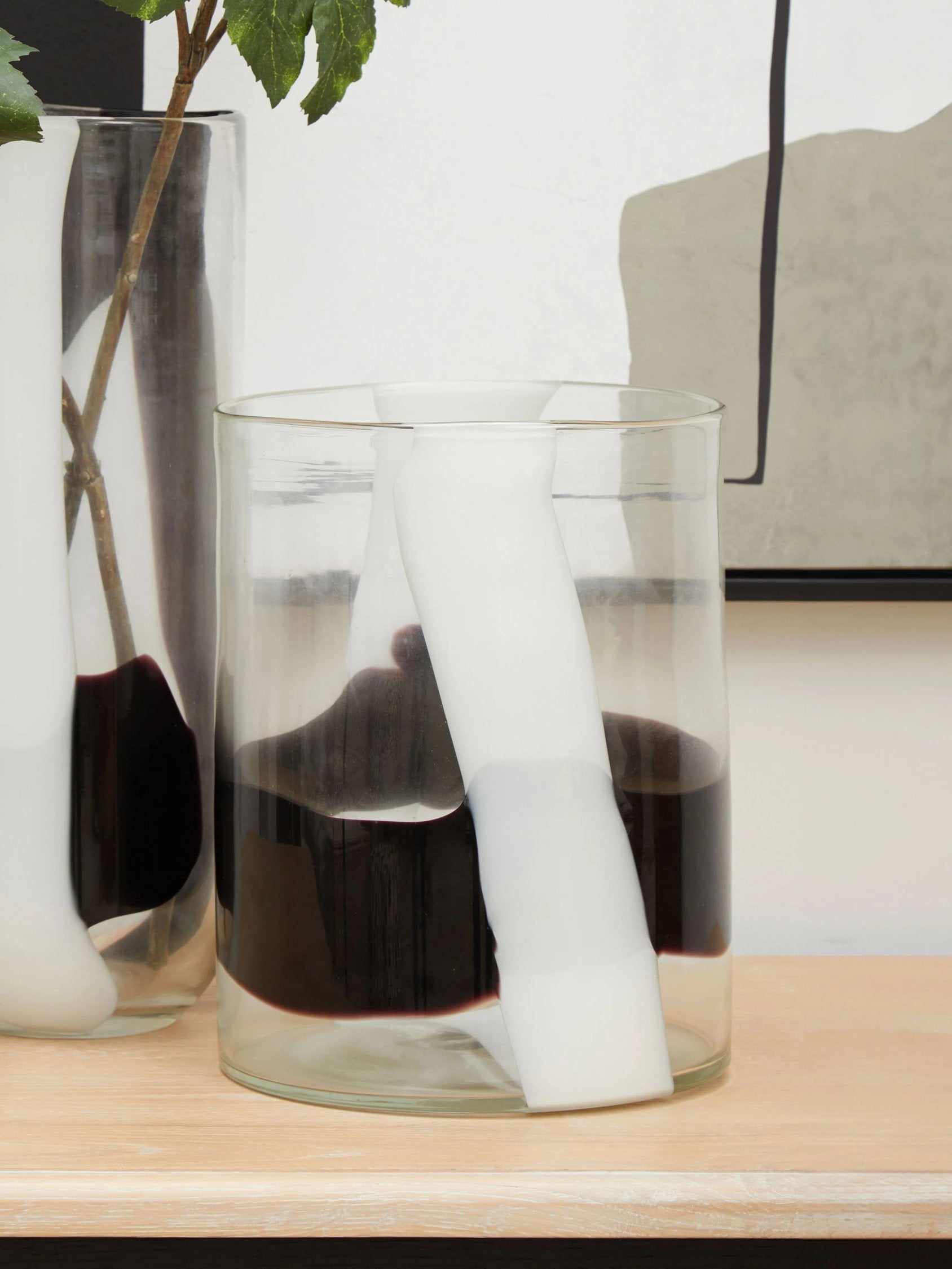 Aurelia Small Abstract Pattern Glass Vase
