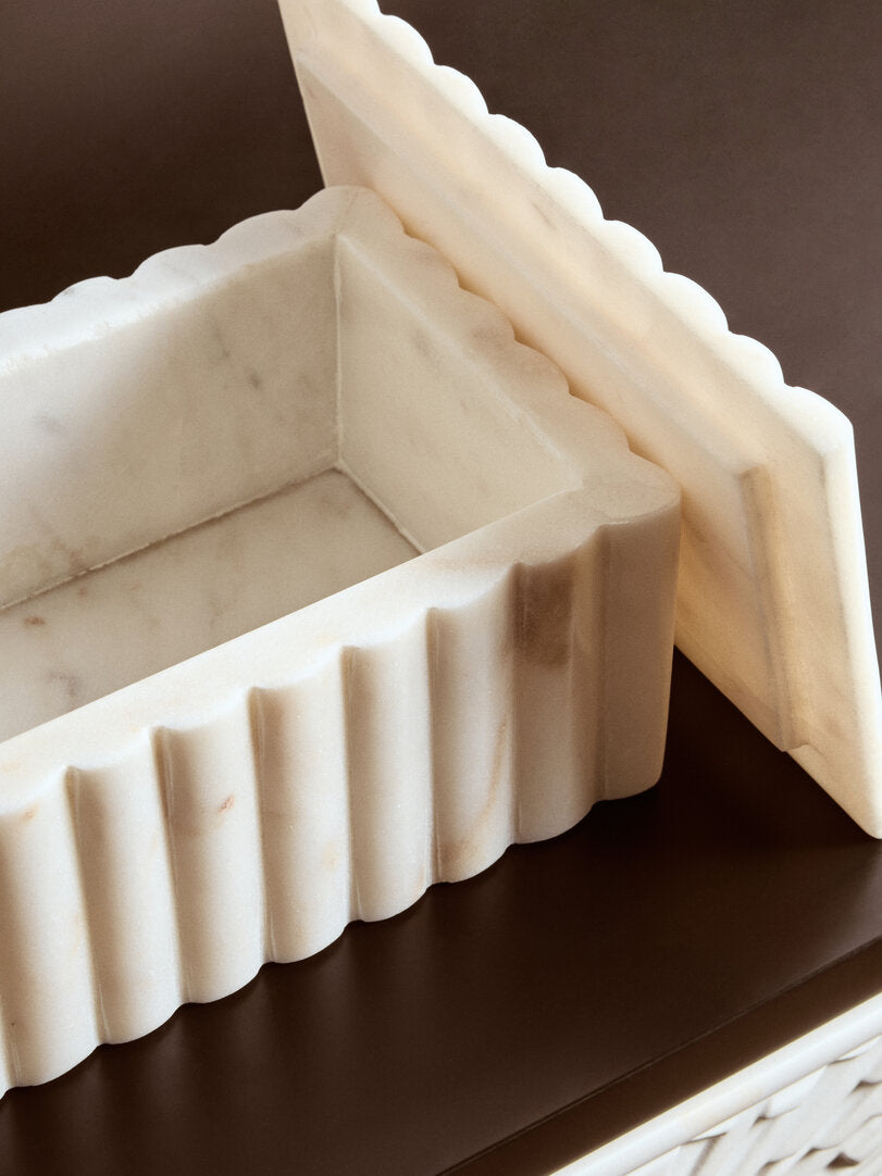 Athena Rectangular White Fluted Marble Box