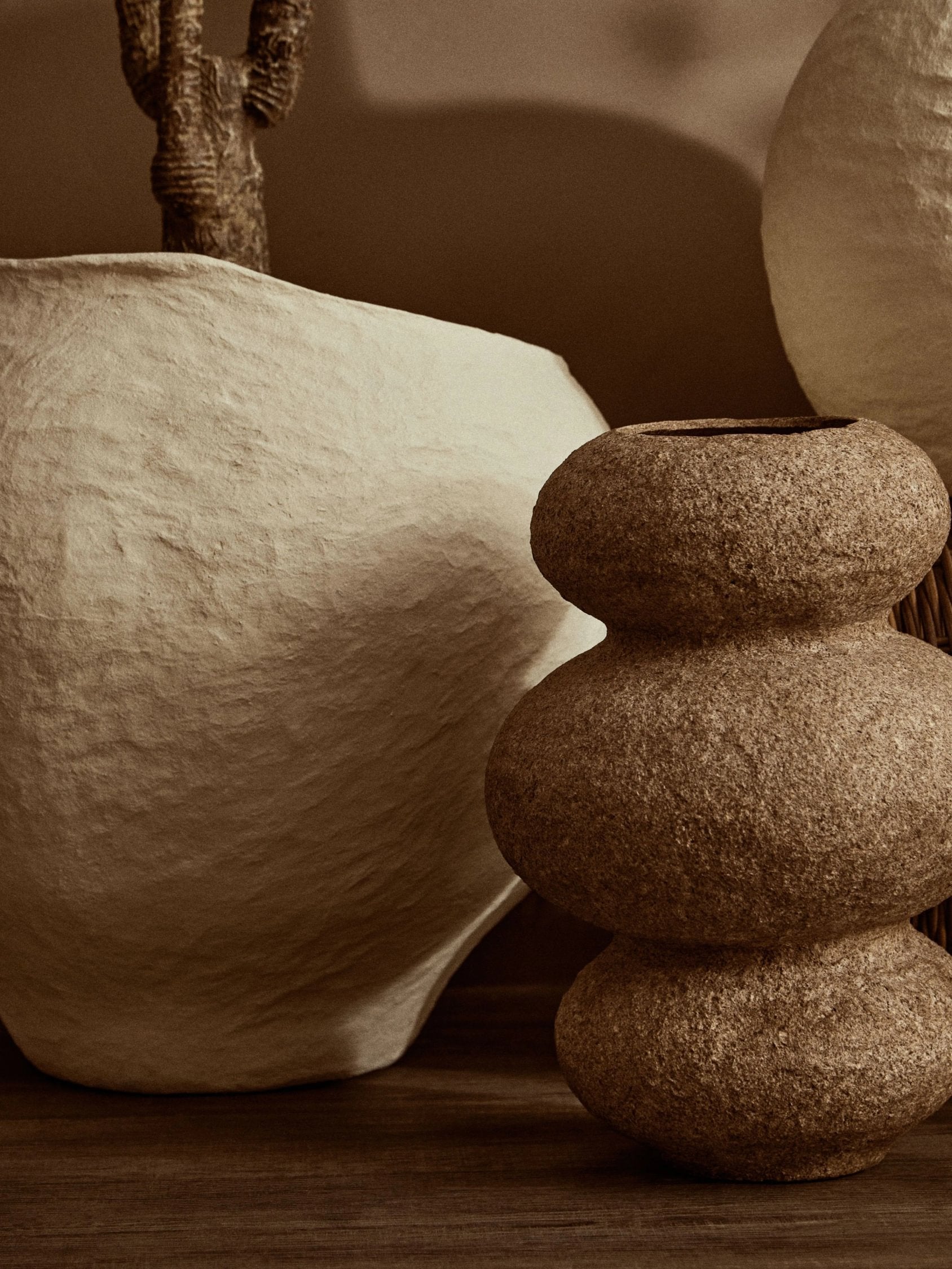 Papyrus Large Beige Cotton Mache Planter
