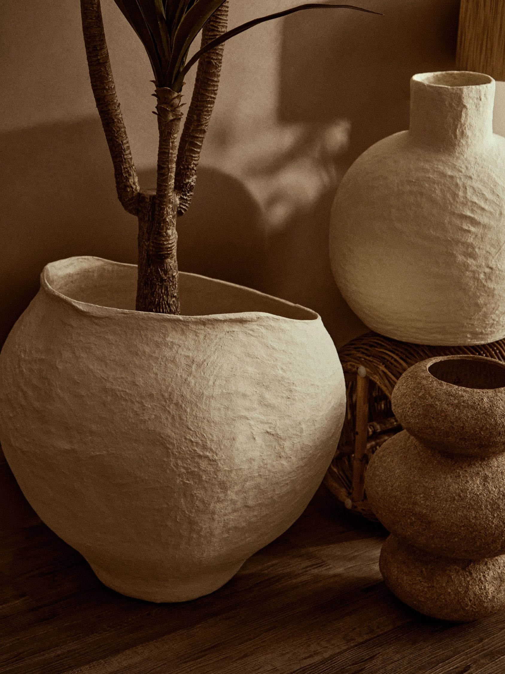 Papyrus Large Beige Cotton Mache Planter