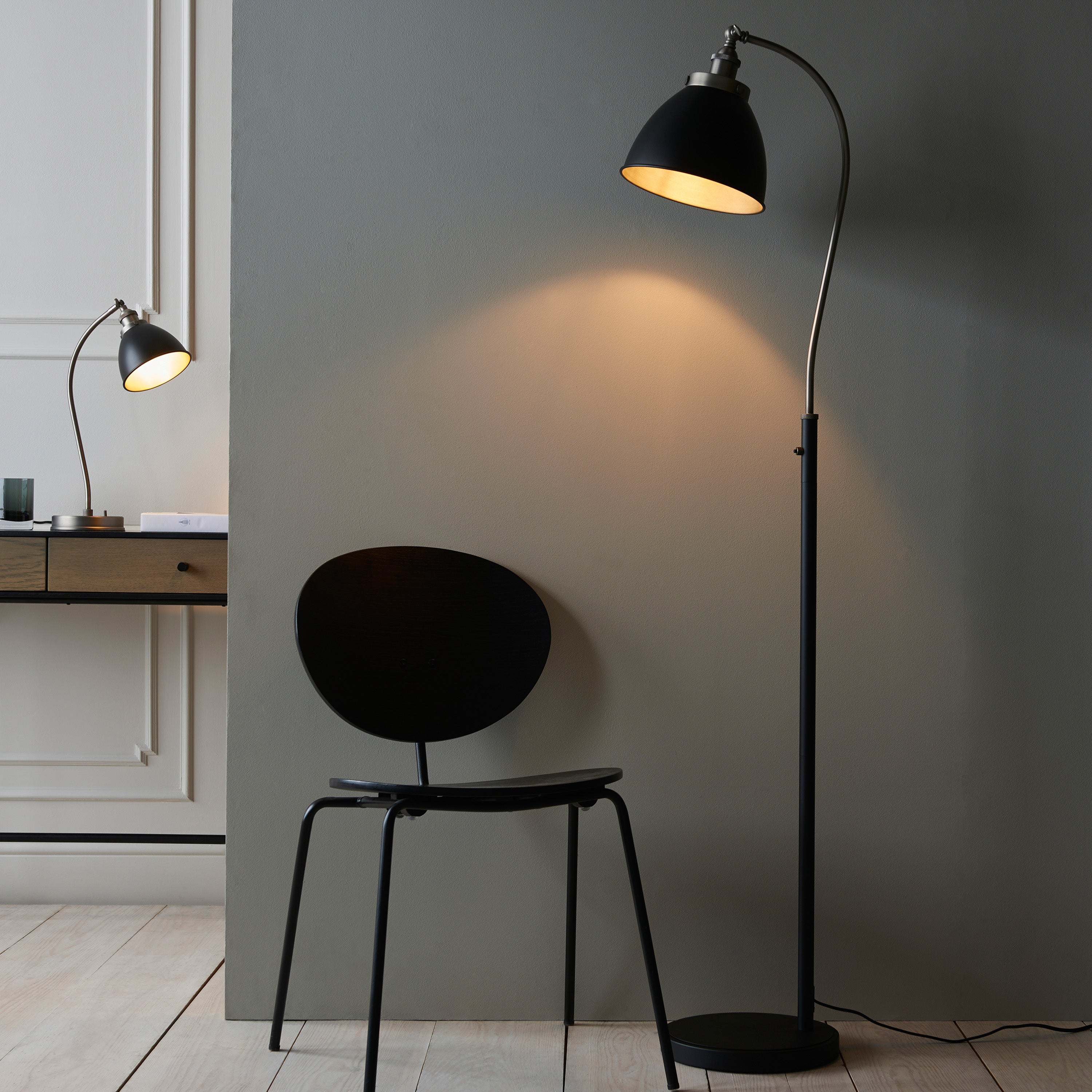 Adarno Resto Smoked Black Floor Lamp