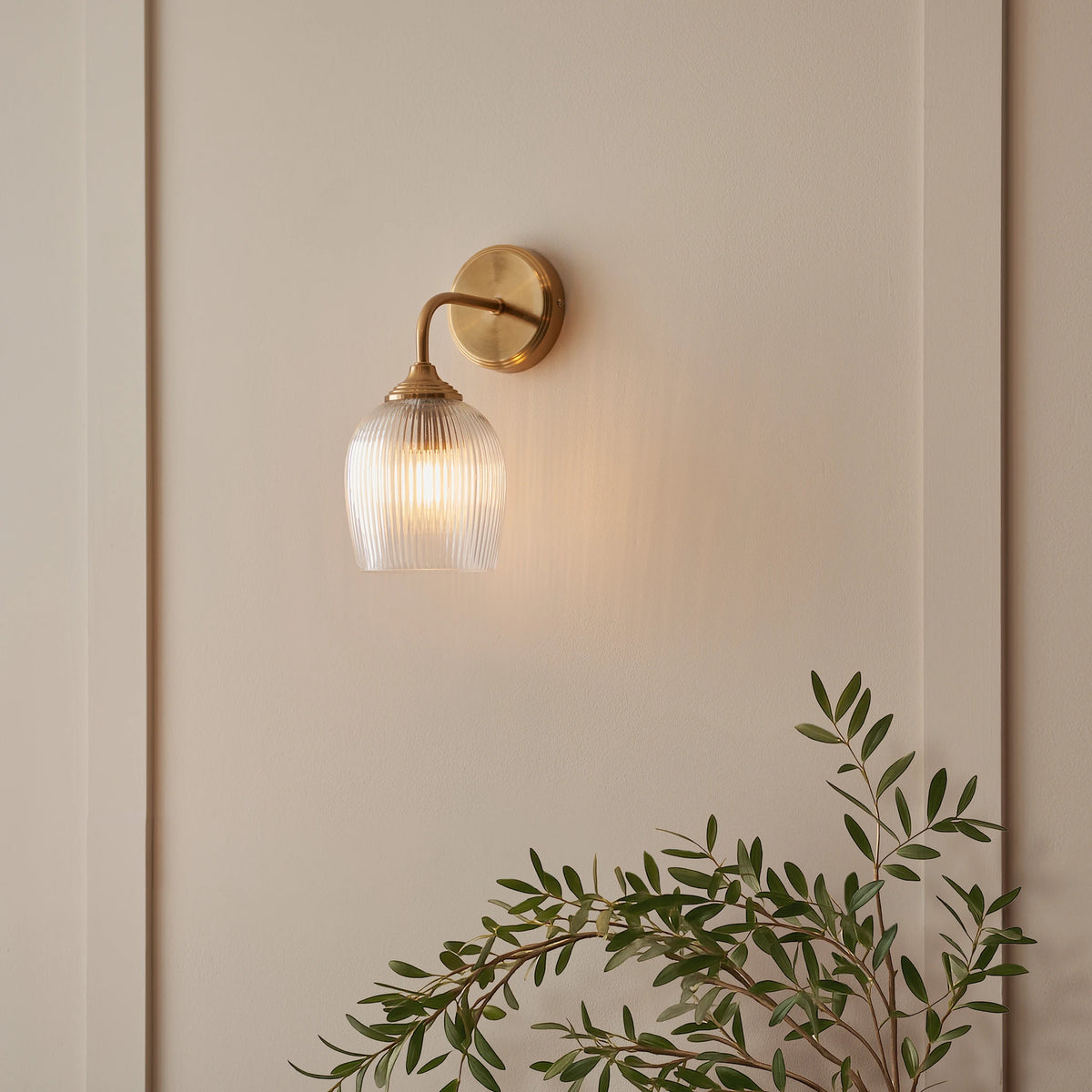 Gramercy Ribbed Brushed Aged Brass Wall Light