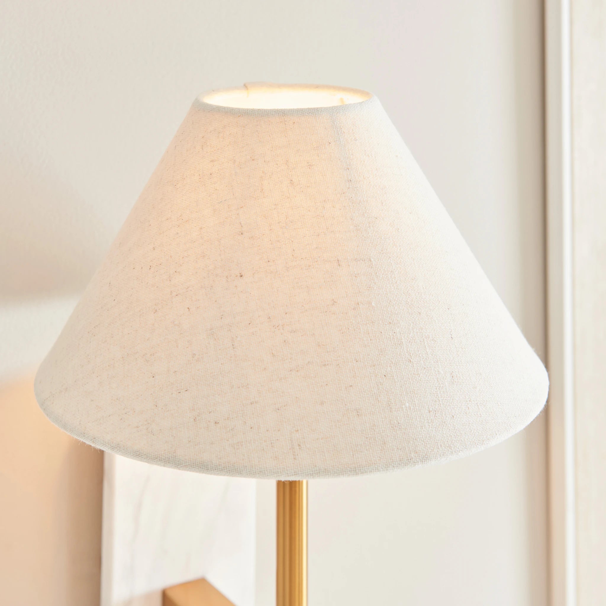 Pietrana White Volakas Marble Wall Light
