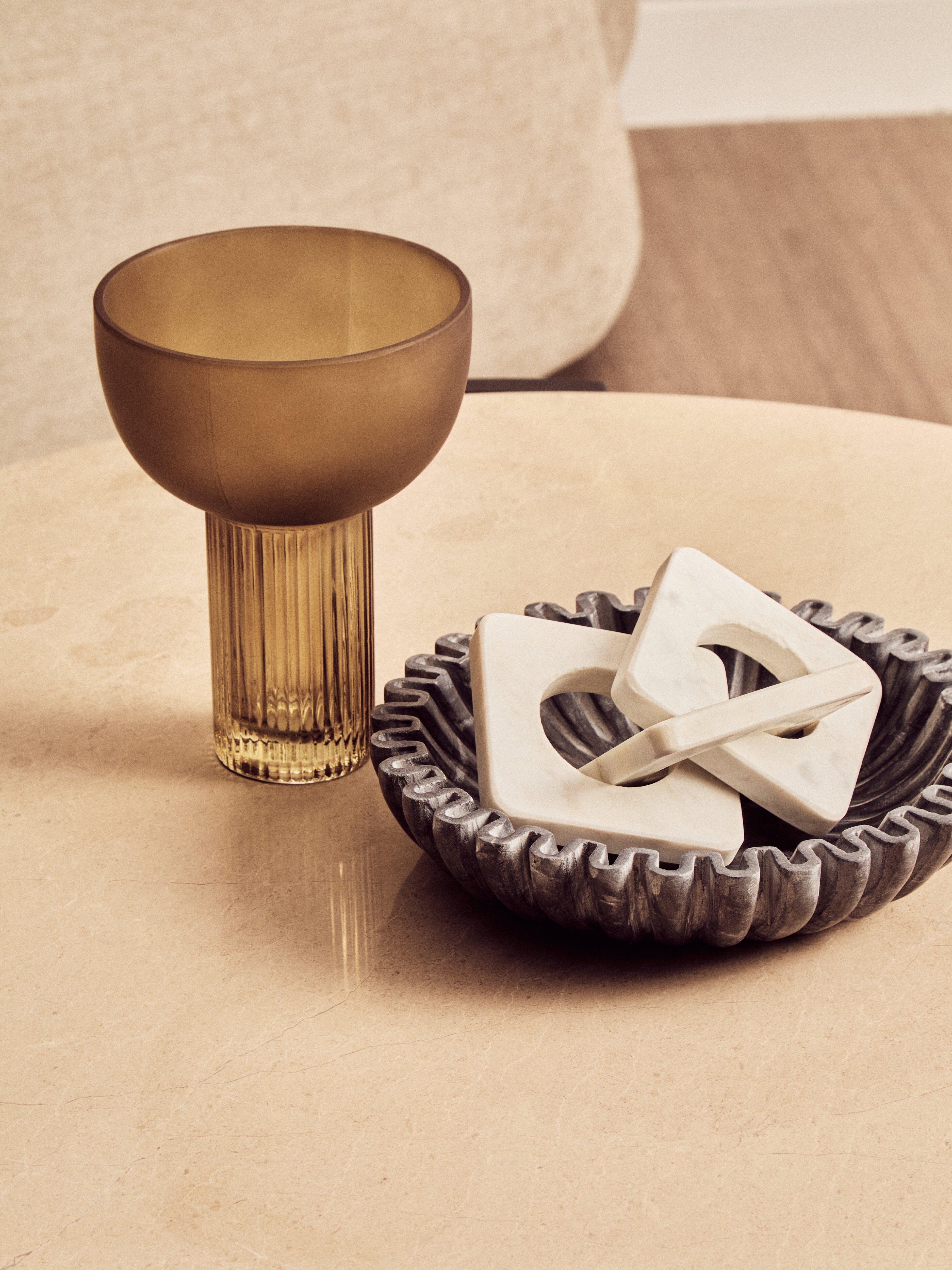 Solanto Round Cream Marble Top Coffee Table | Large