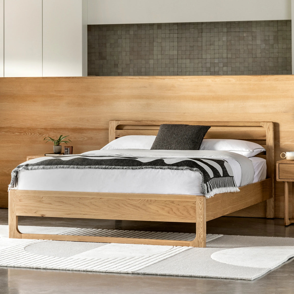 Novu Natural Oak Wood King Size Bed