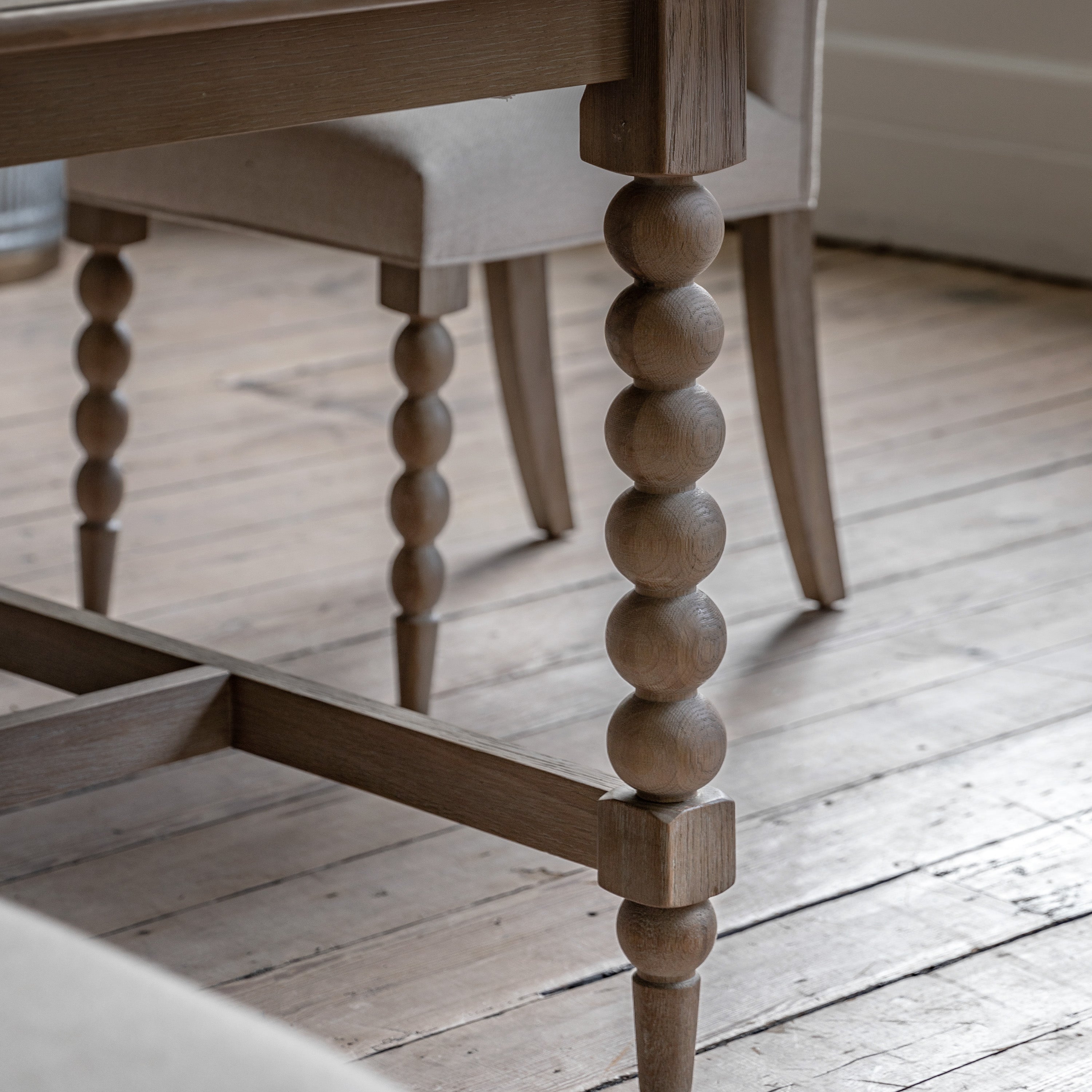 Birchfield Artisan Oak Wood Extending Dining Table | 6-8 Seater