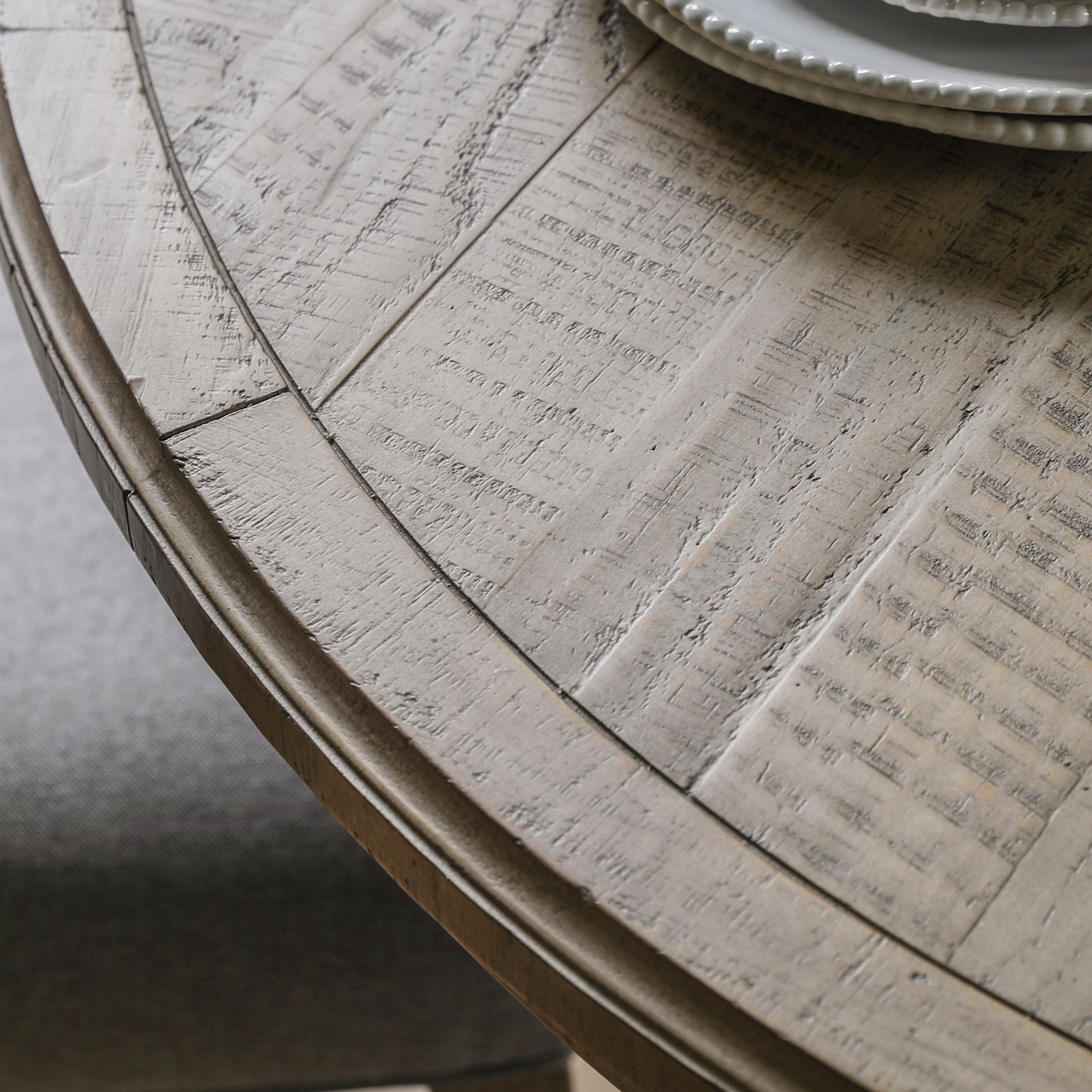 Bowen Natural Pine Wood Round Extending Dining Table | 4-6 Seater