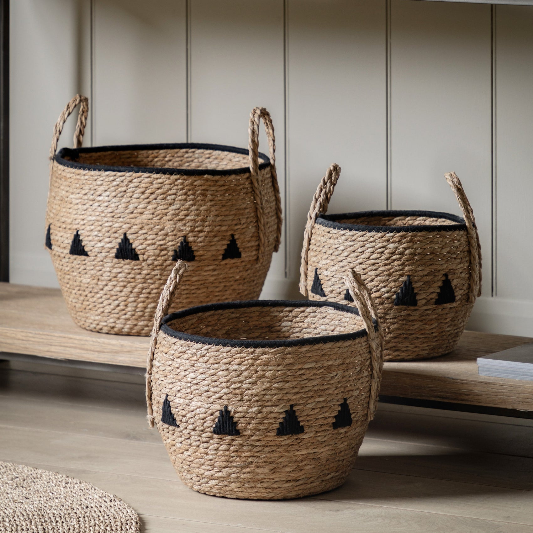 Set of 3 Moss Natural Seagrass & Black Baskets