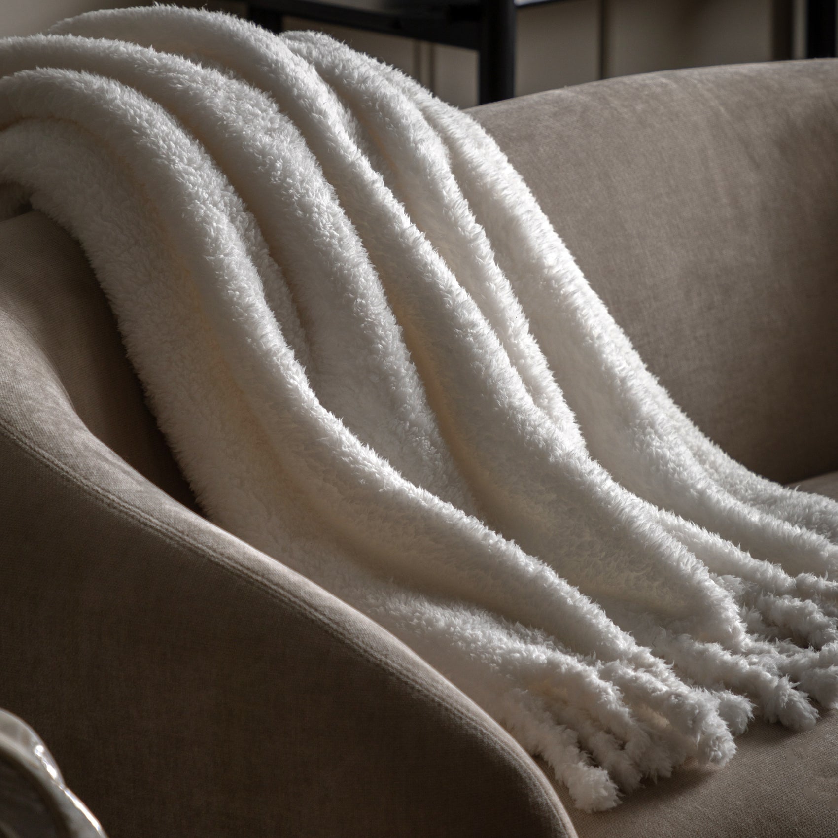 Lindenbrook Fringe Teddy Natural Cream Throw