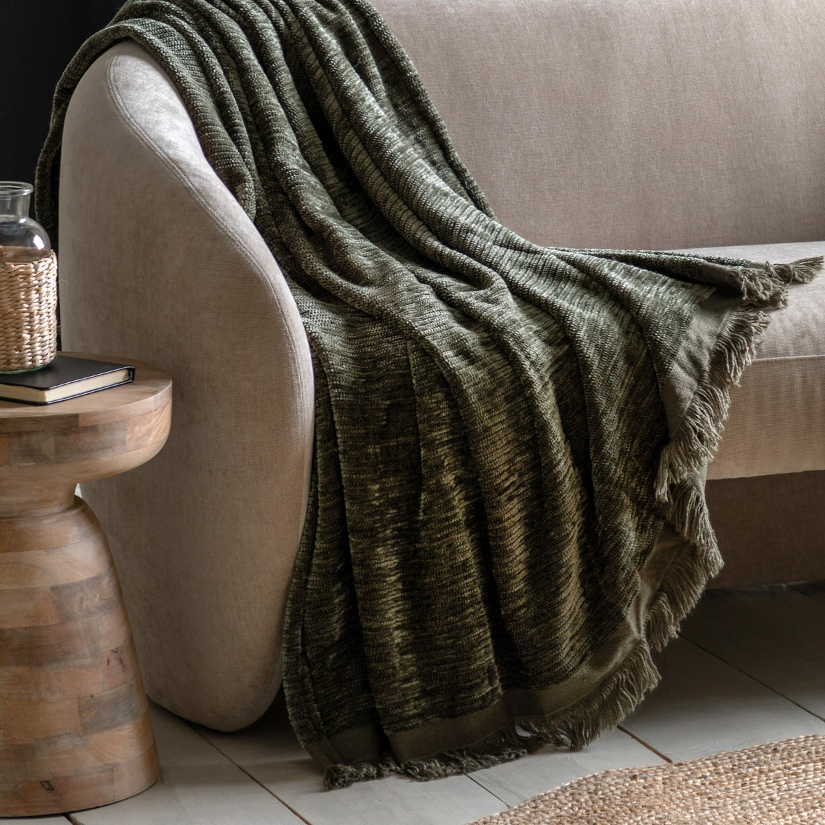 Briarhouse Khaki Green Chenille Throw