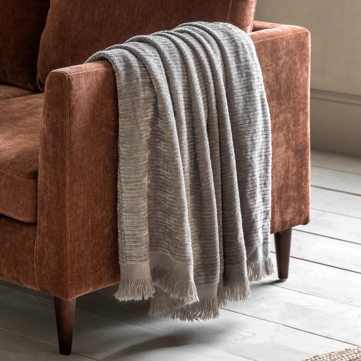 Briarhouse Grey Chenille Throw