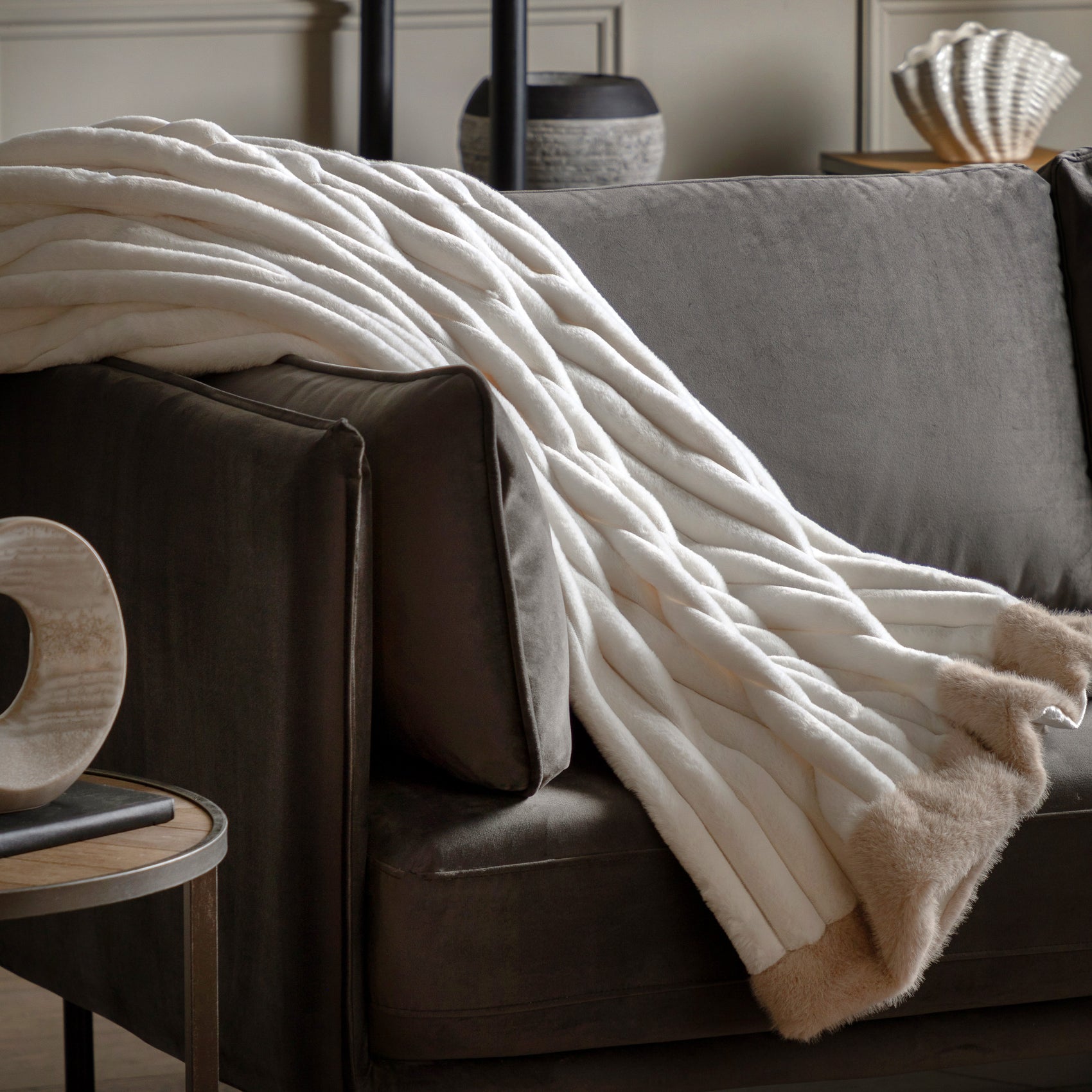 Clooney Luxury Faux Fur Throw Cream