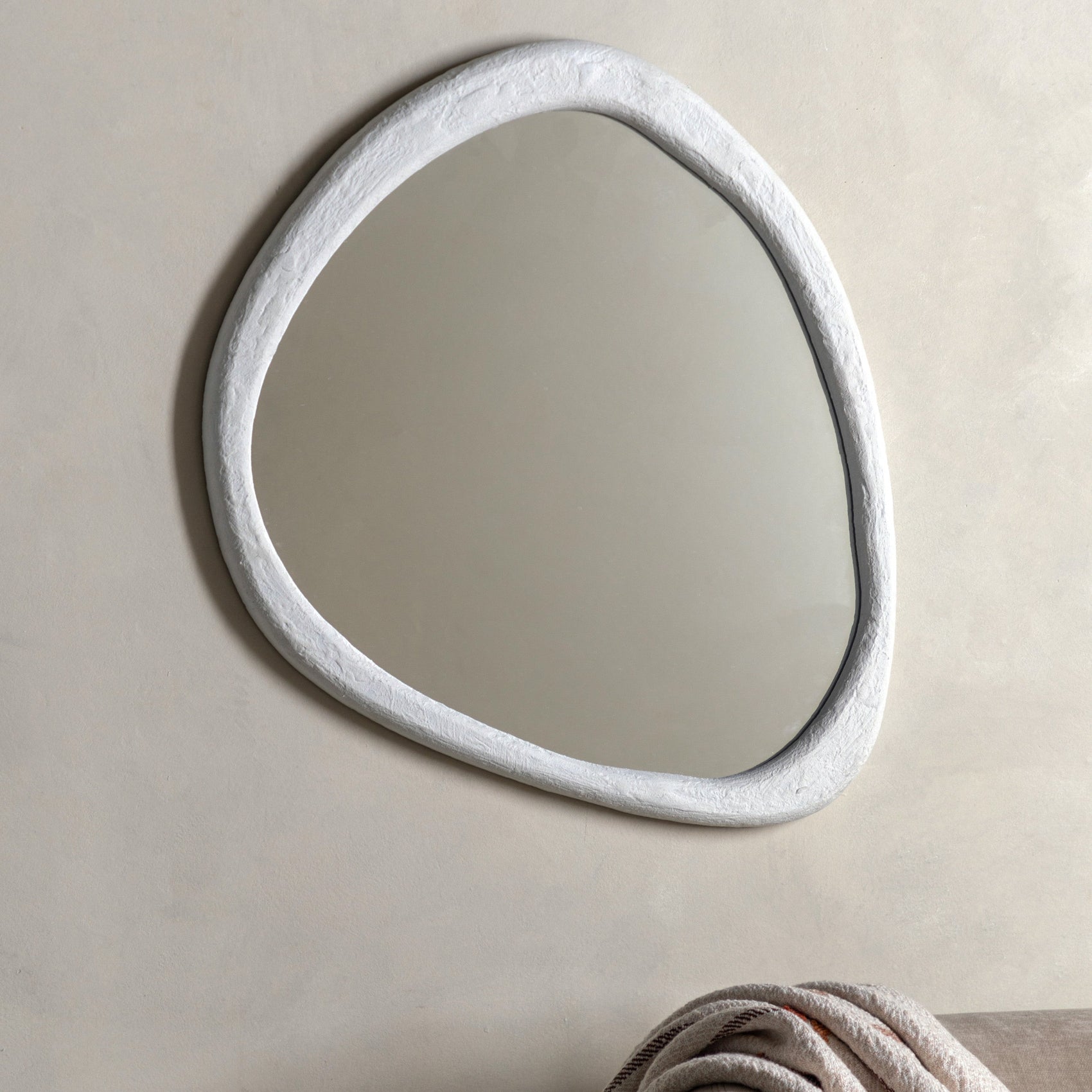 Amalfi White Pebble Wall Mirror 1