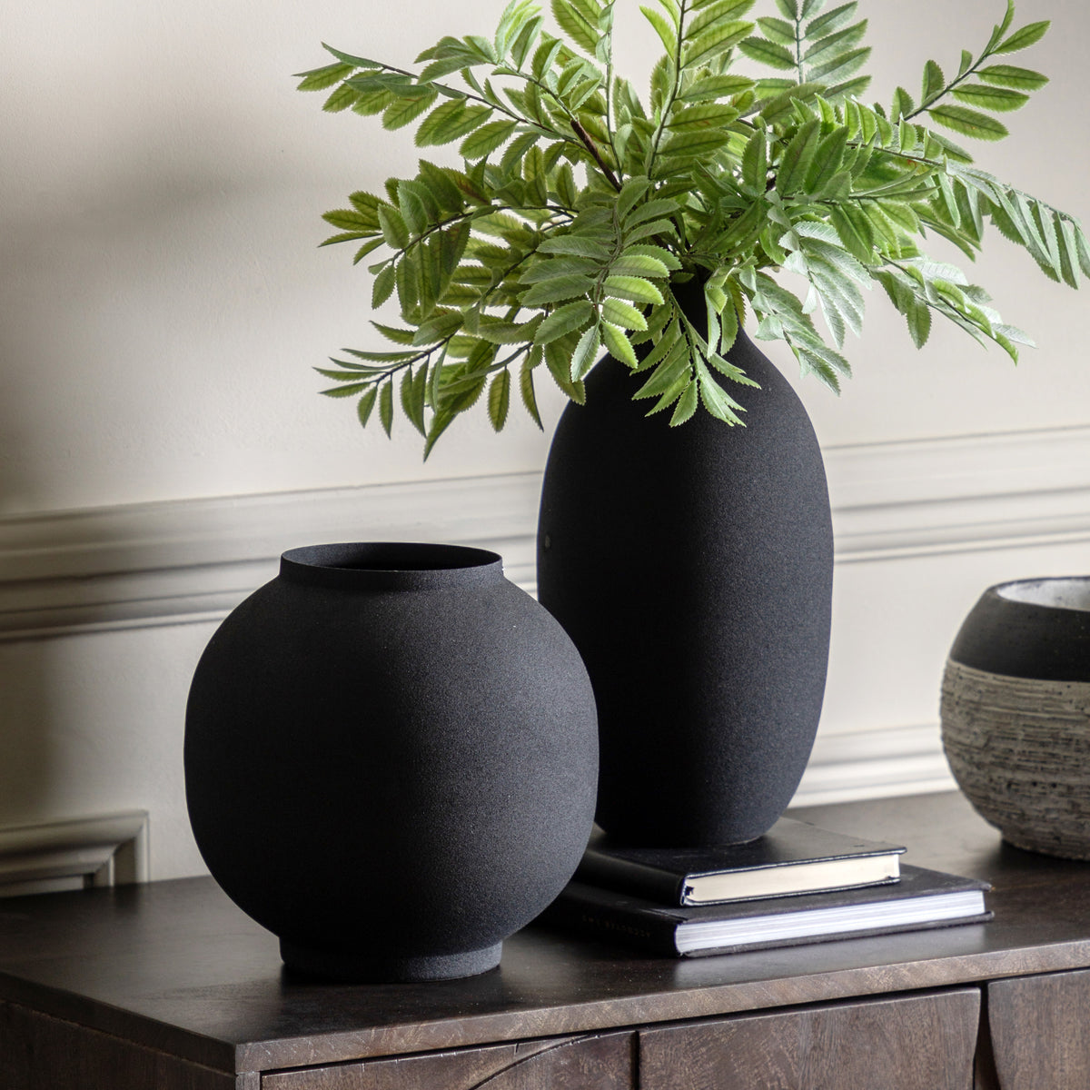 Set of 2 Axel Minimal Textured Matt Black Vases Large