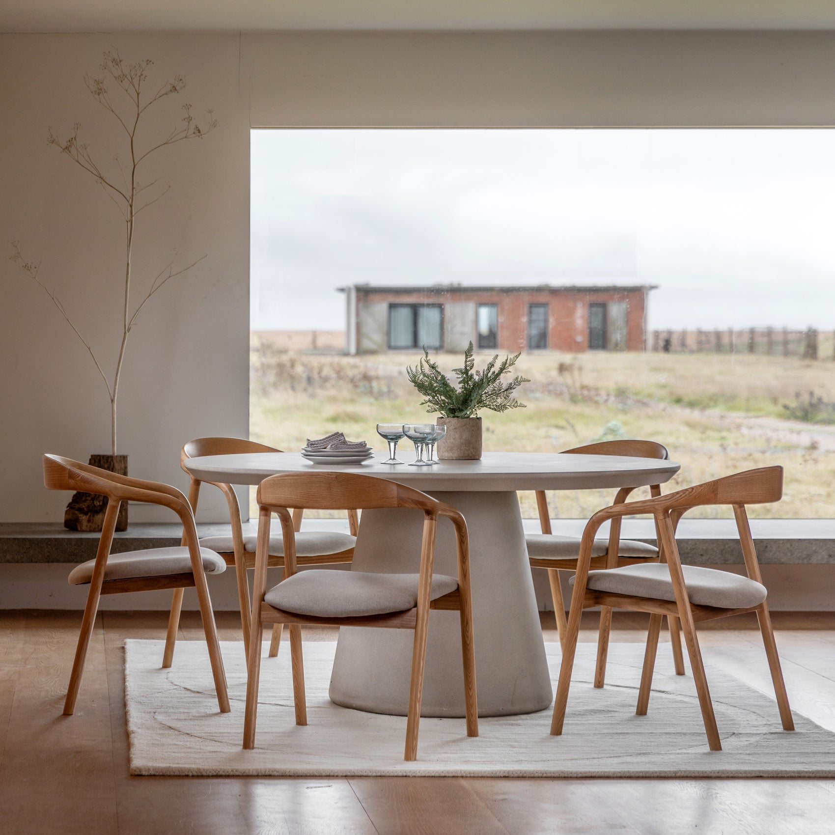 Kamen Linen Concrete Round Dining Table