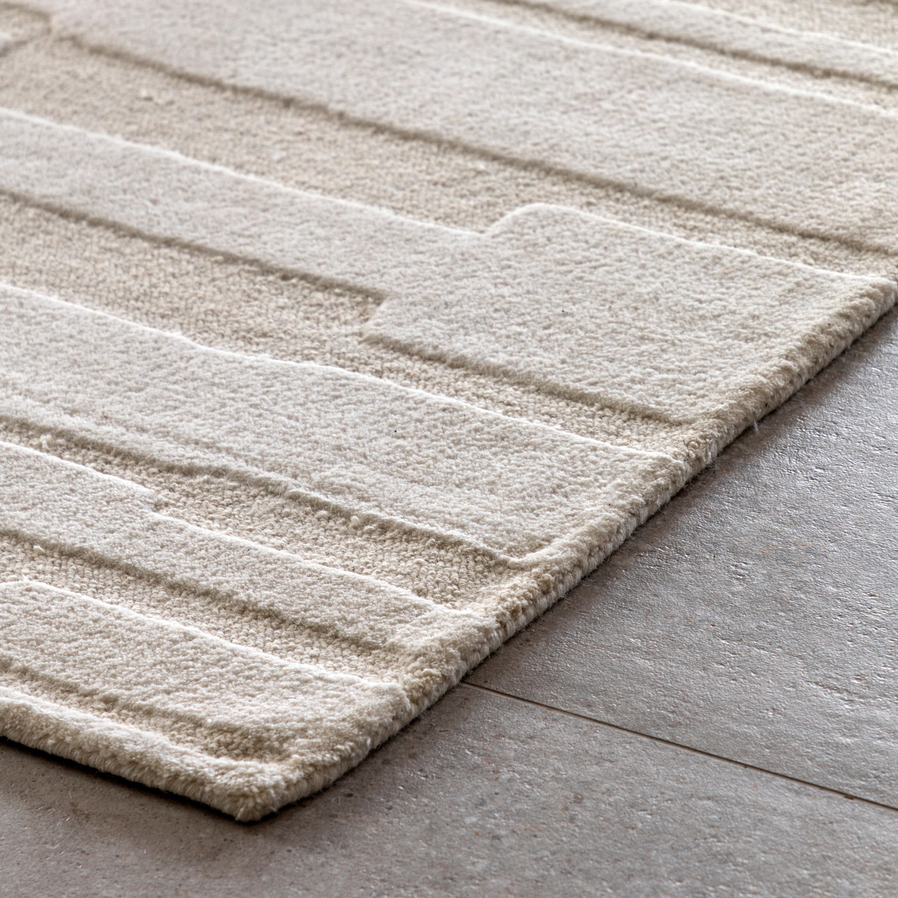 Clifton Cream Tufted Tonal Rug Taupe 200x290