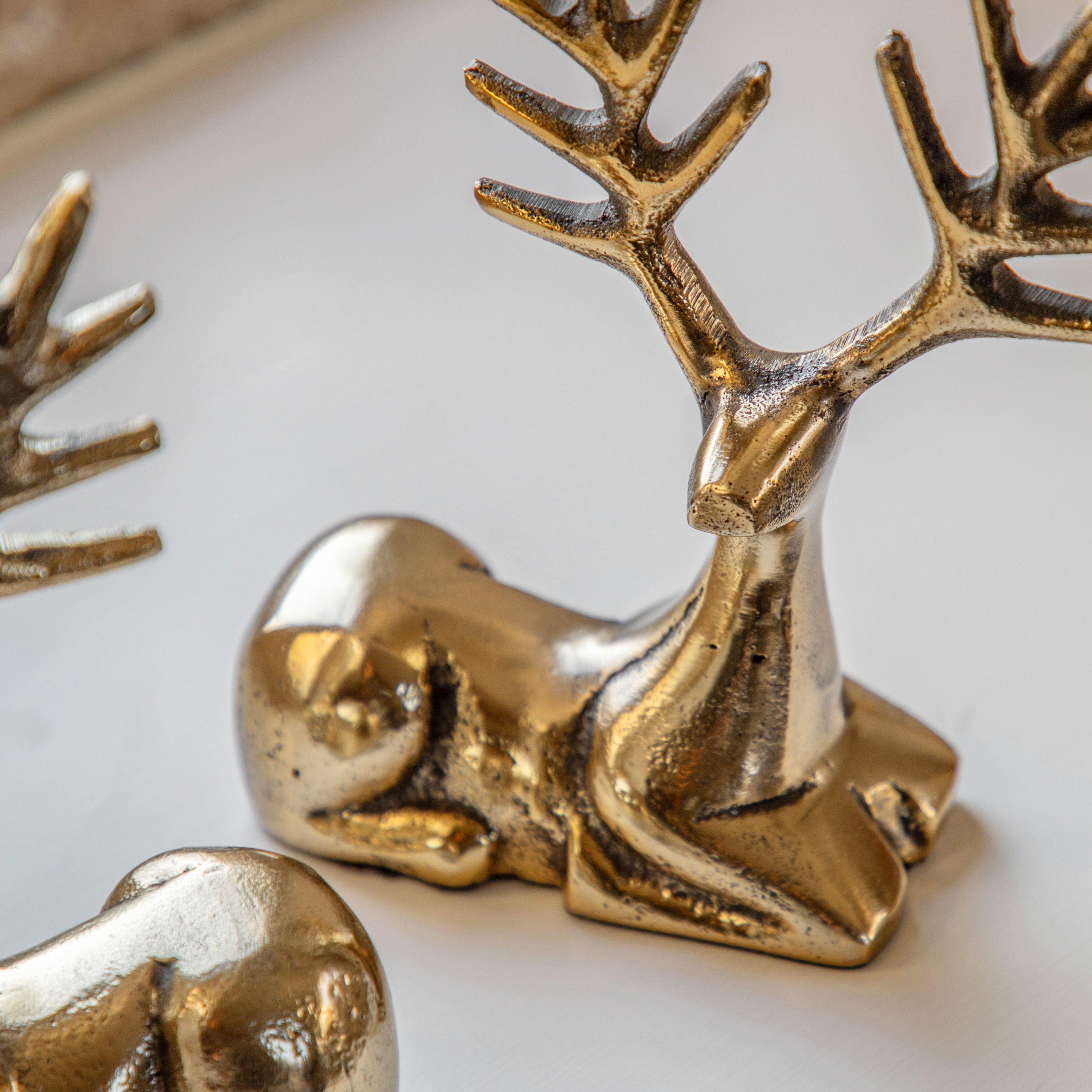 Stag Antique Gold Set of 2 Decorations