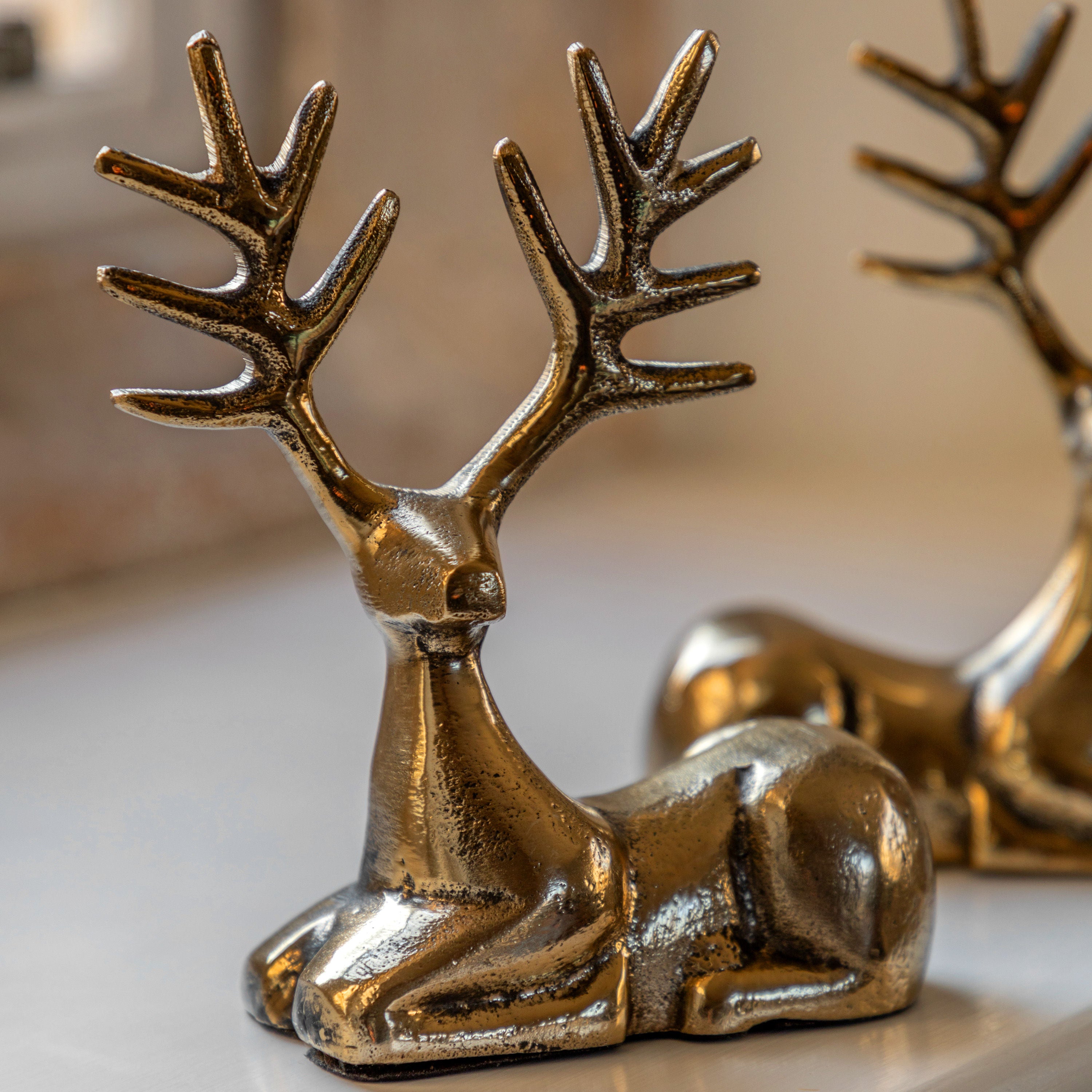Stag Antique Gold Set of 2 Decorations