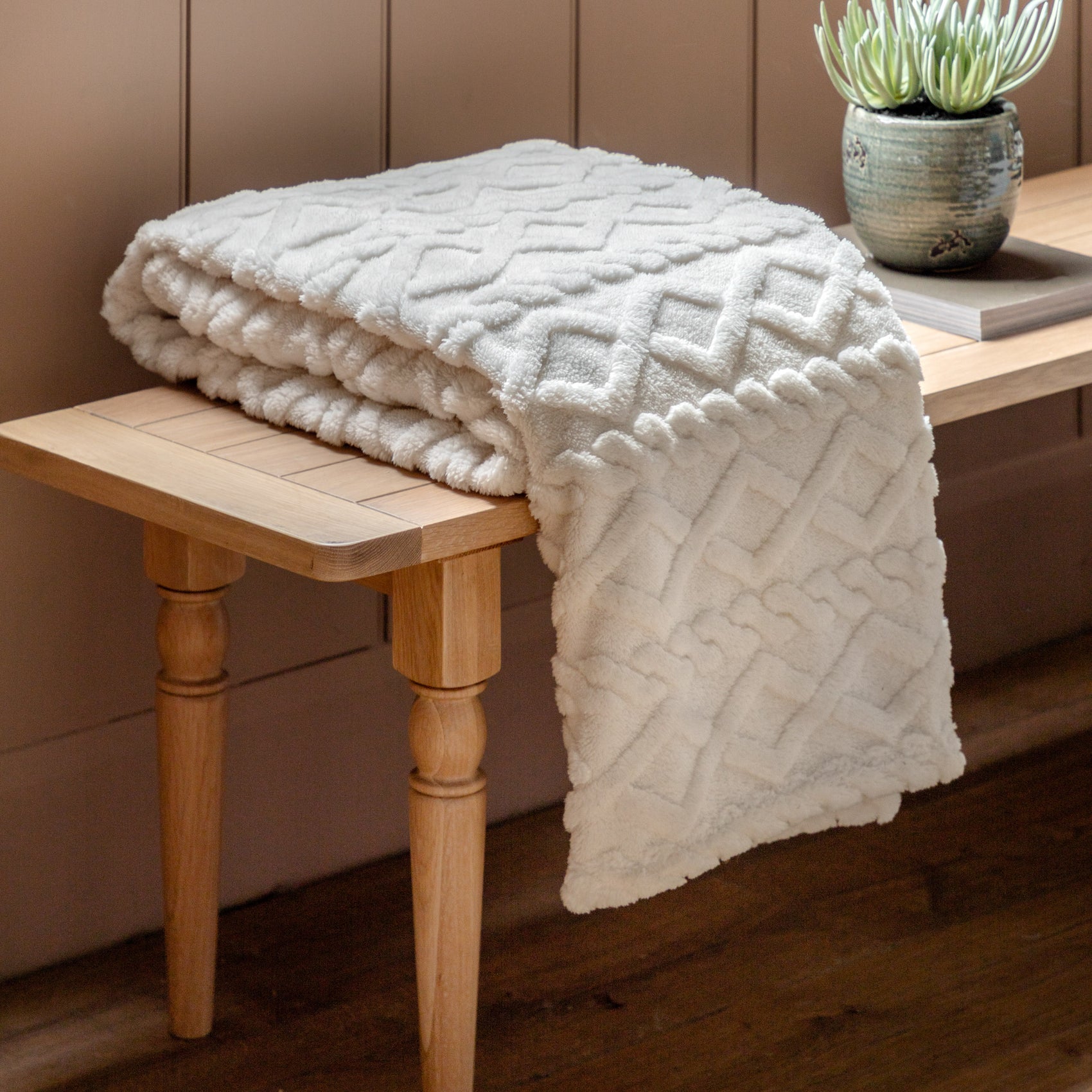 Bellwoods Cable Knit Cream Throw