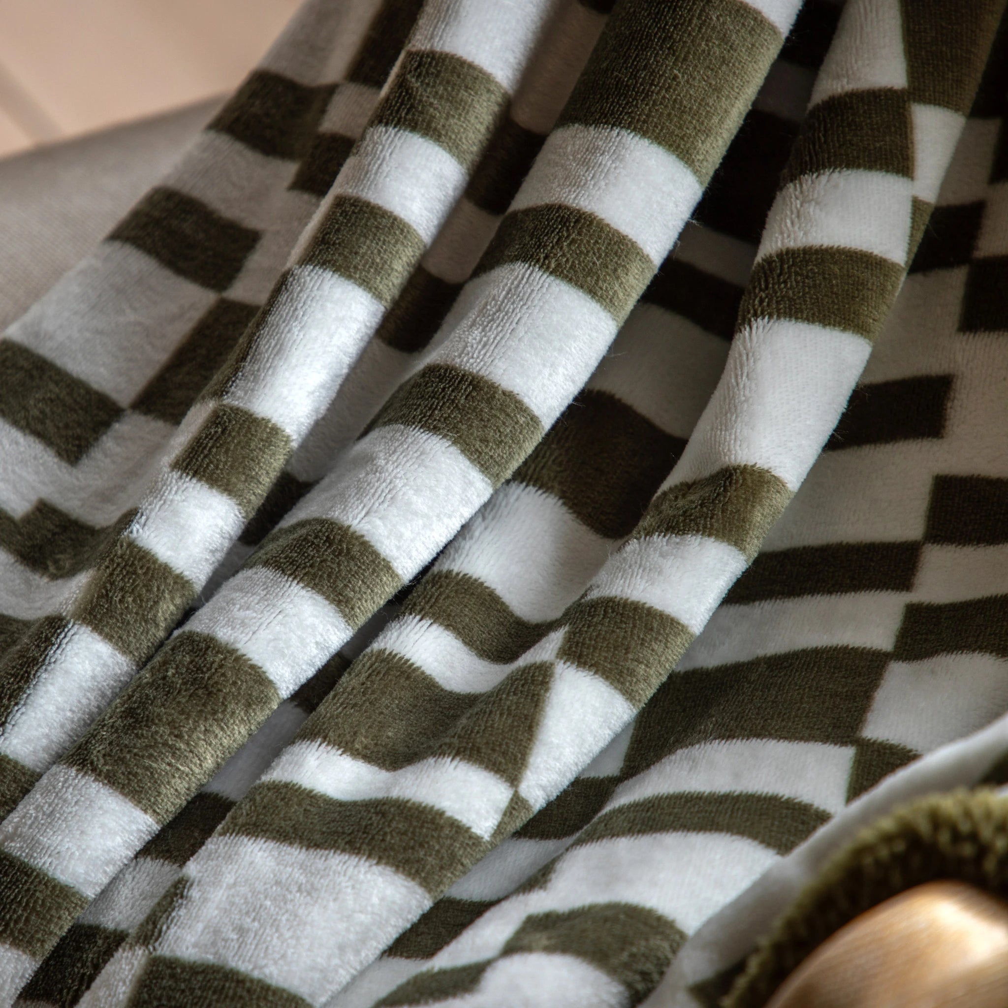 Norelle Sherpa Olive Green Throw