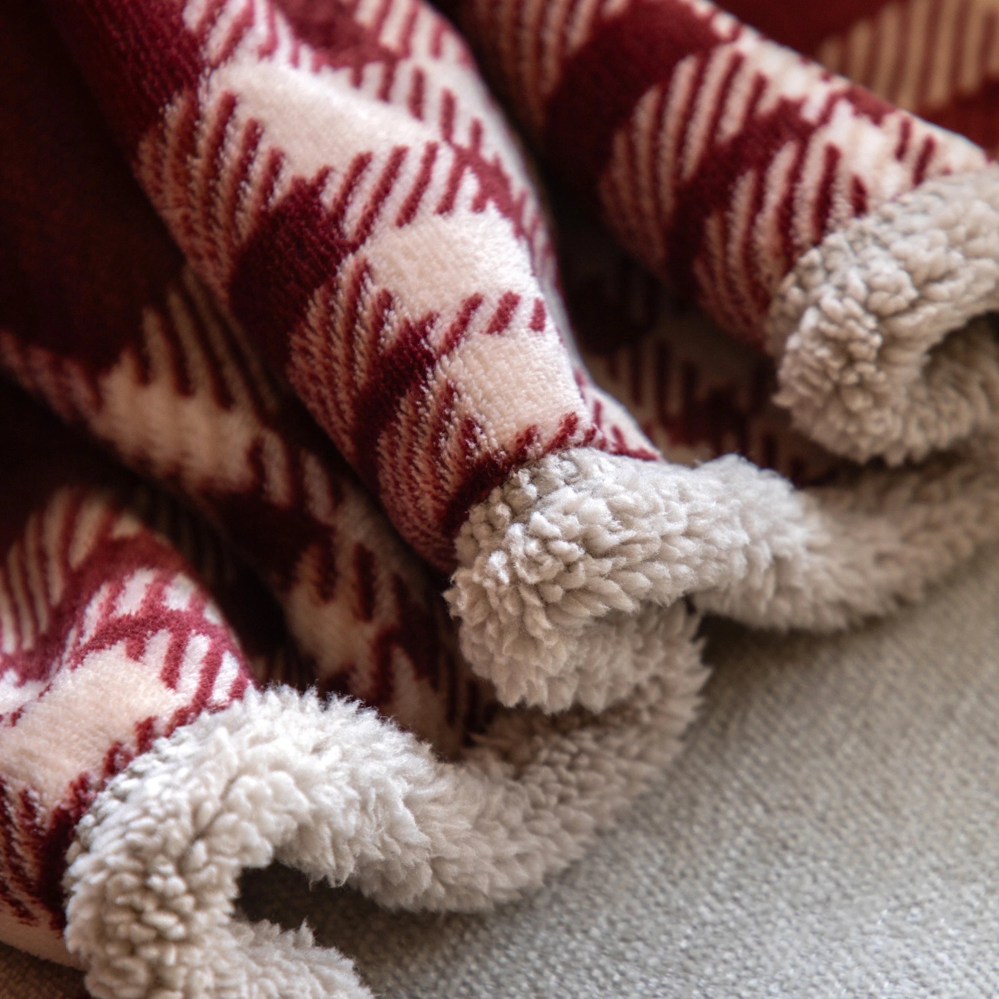Braemere Tartan Sherpa Mulberry Throw
