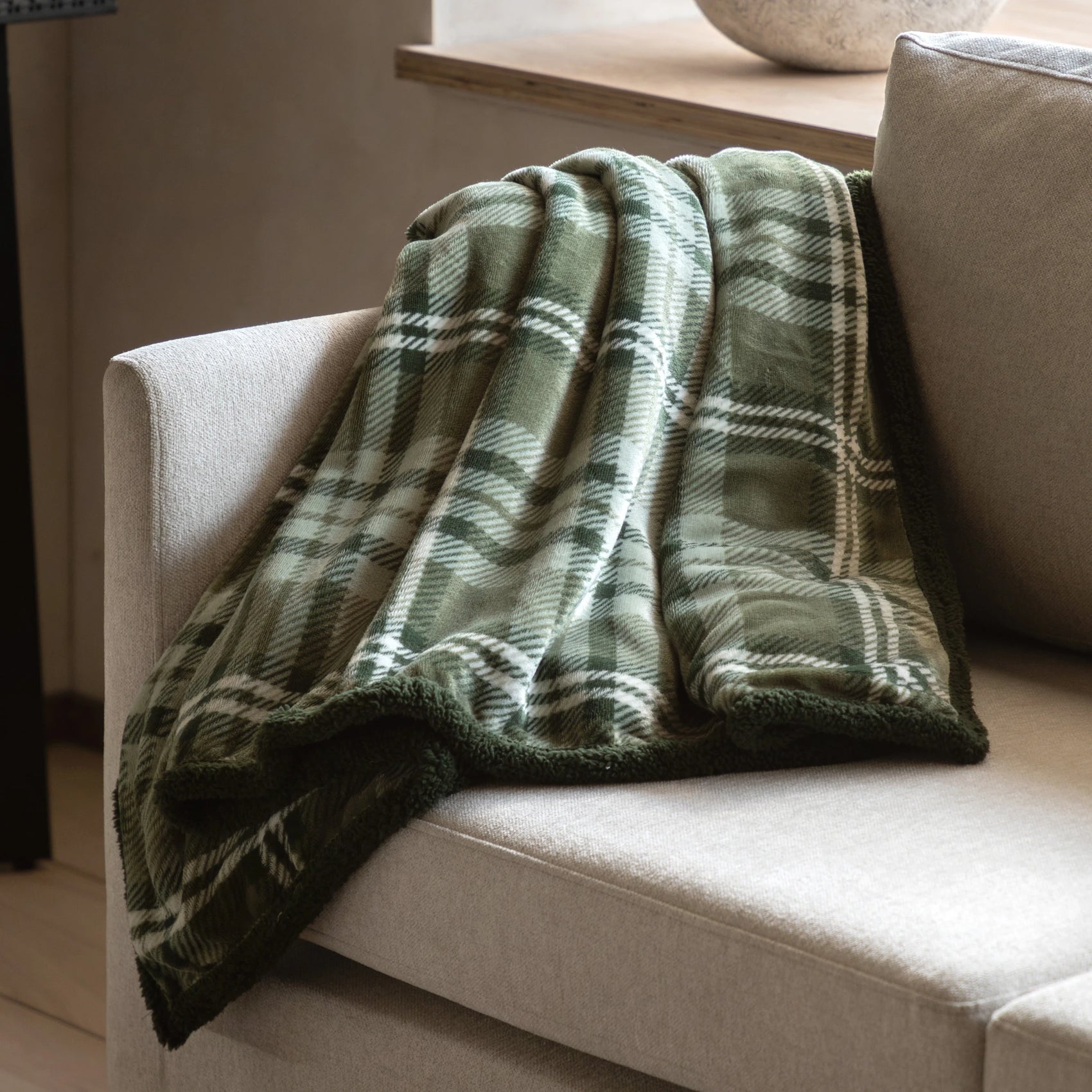 Braemere Tartan Sherpa Olive Green Throw