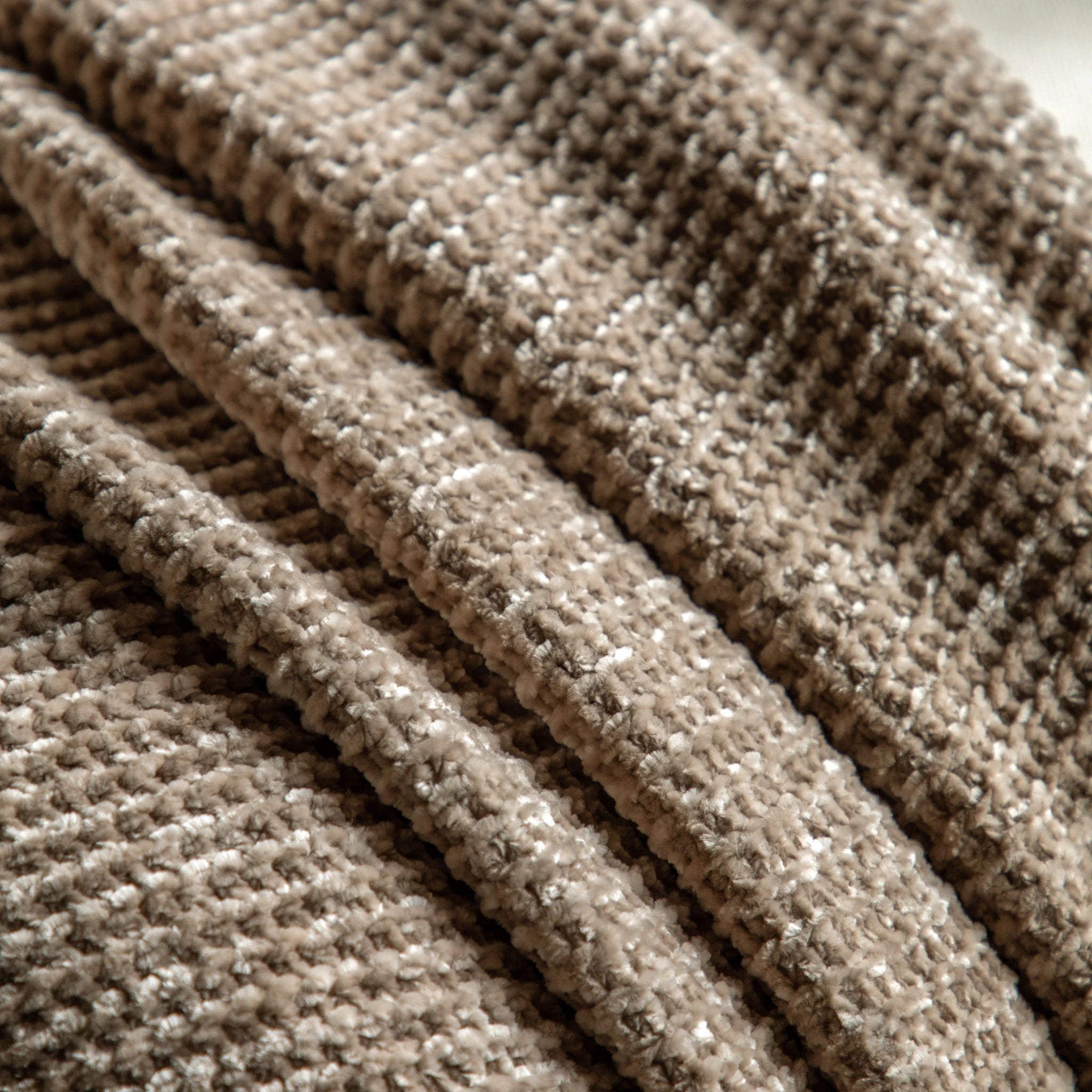 Velvette Deco Luxe Chunky Chenille Taupe Throw