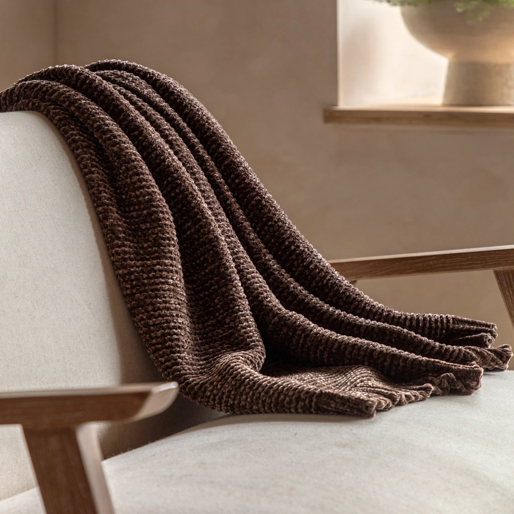 Velvette Deco Luxe Chunky Chenille Chocolate Brown Throw