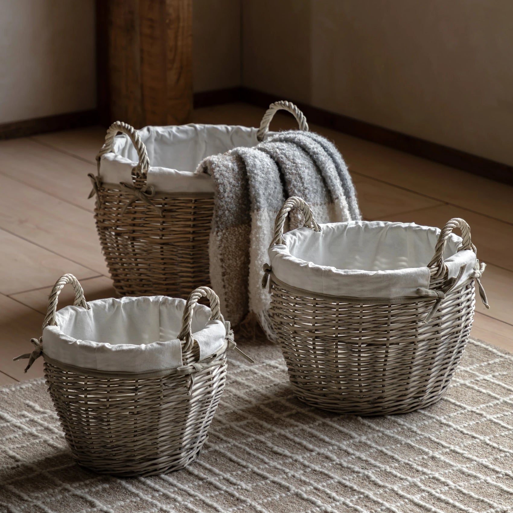 Set of 3 Aldermeadow Round Lined Natural Baskets