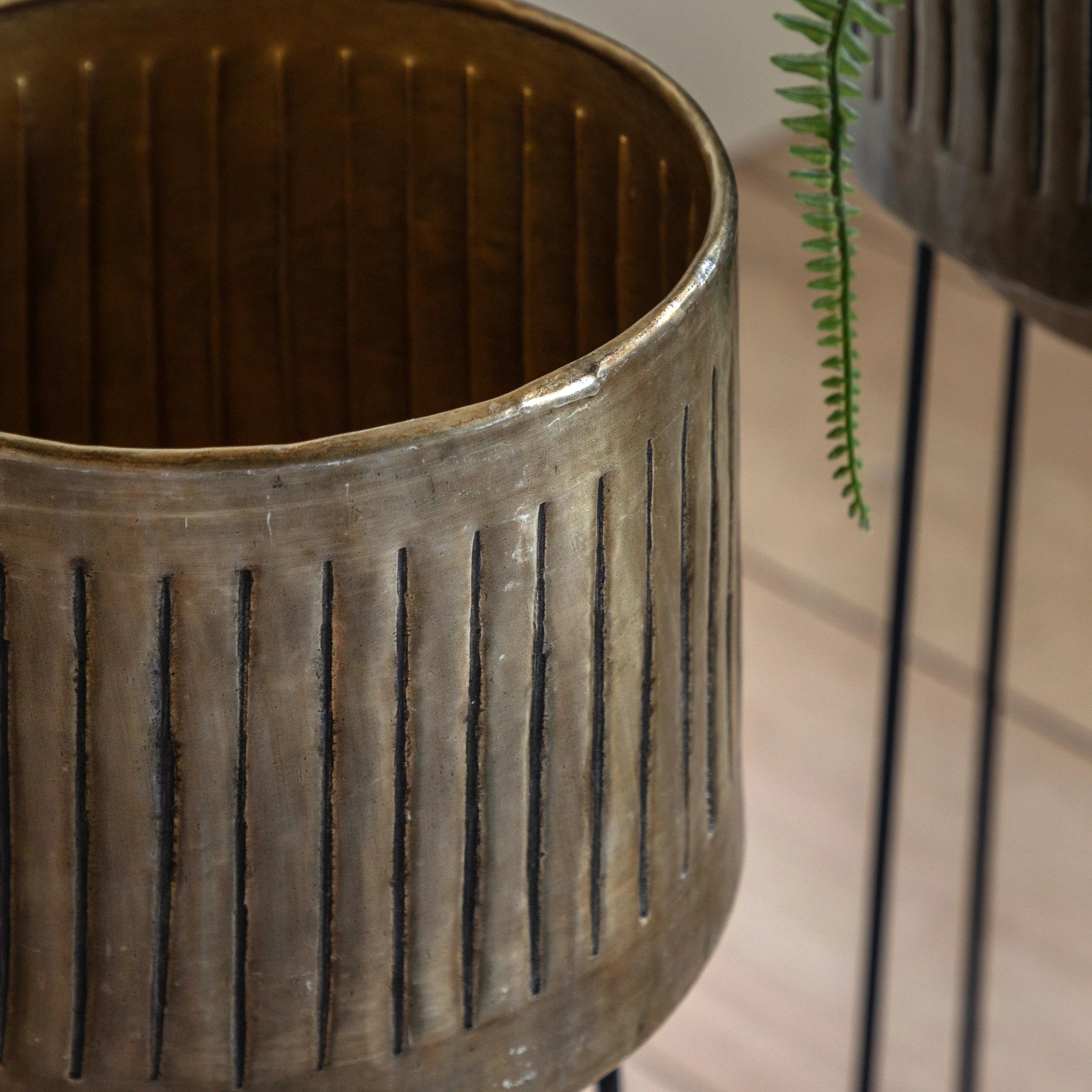 Set of 2 Amberhall Gold Metal Planters