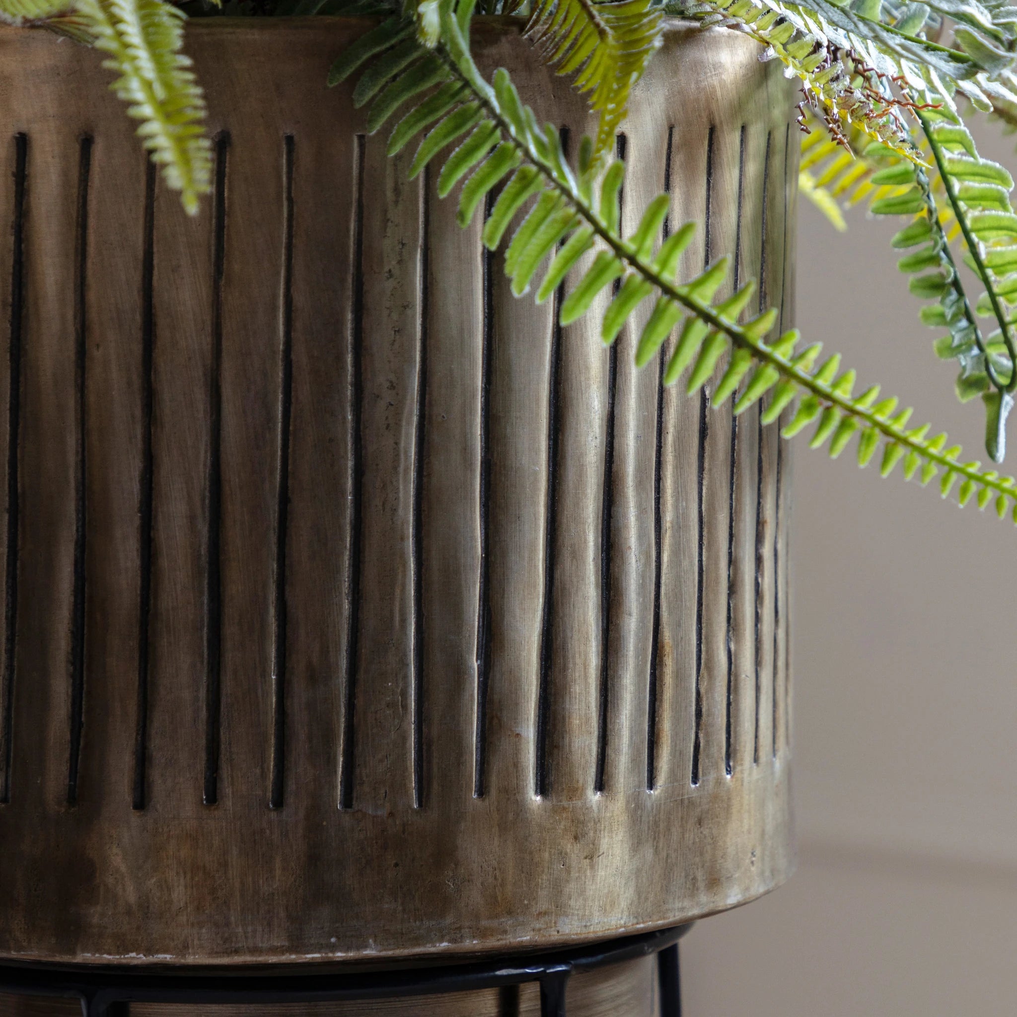Set of 2 Amberhall Gold Metal Planters