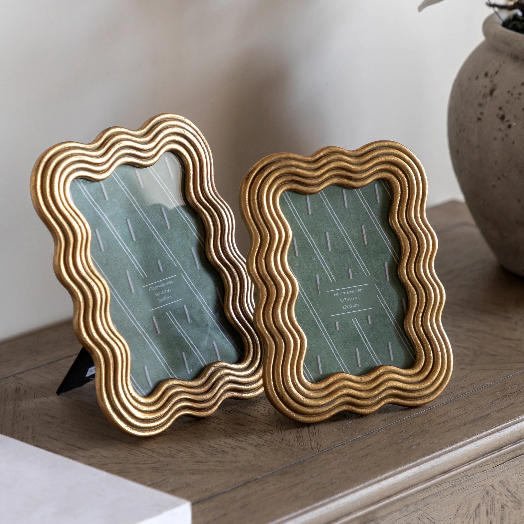 Zayla Gold Resin Photo Frame 15x10cm