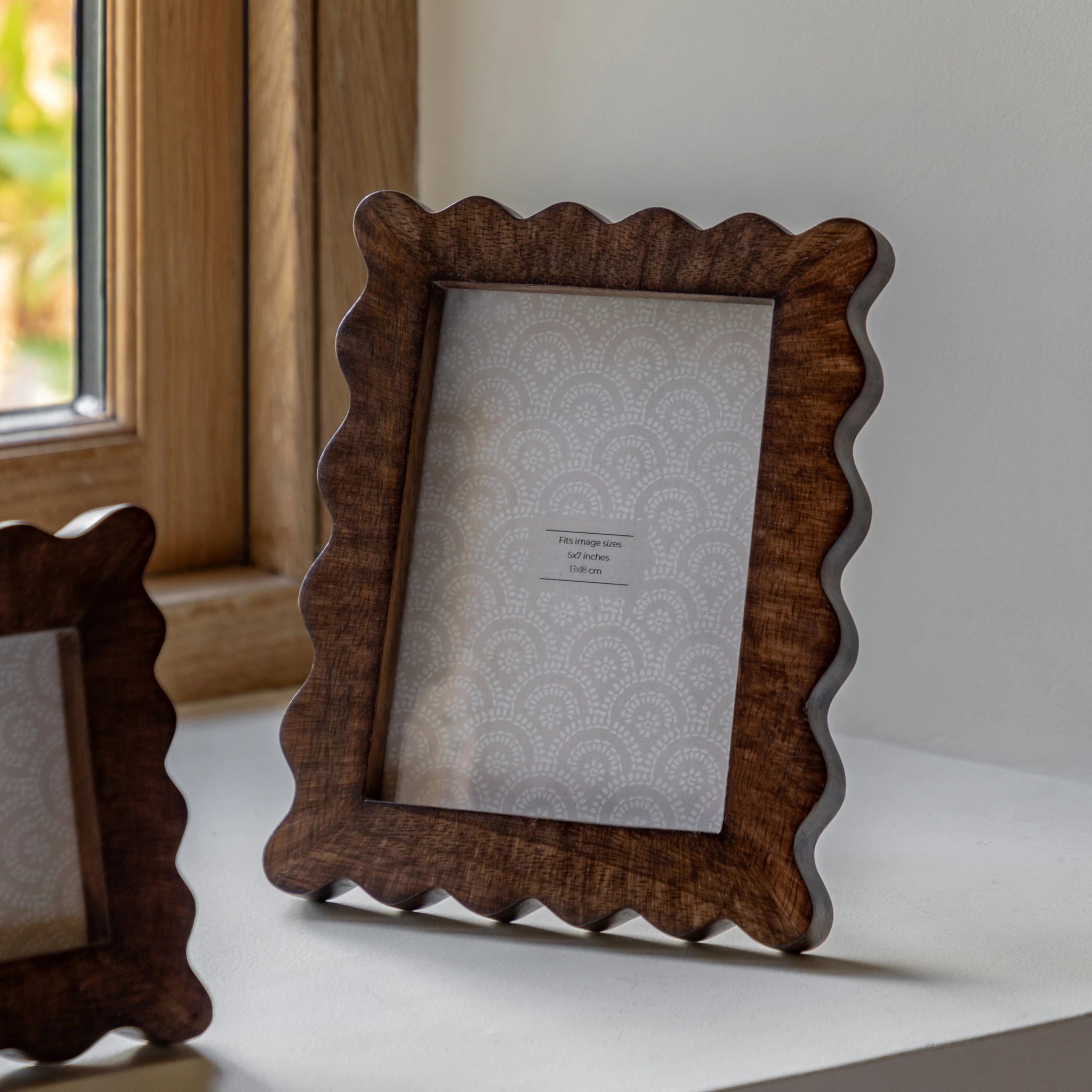 Salasco Brown Mango Wood Scallop Photo Frame 18x13cm