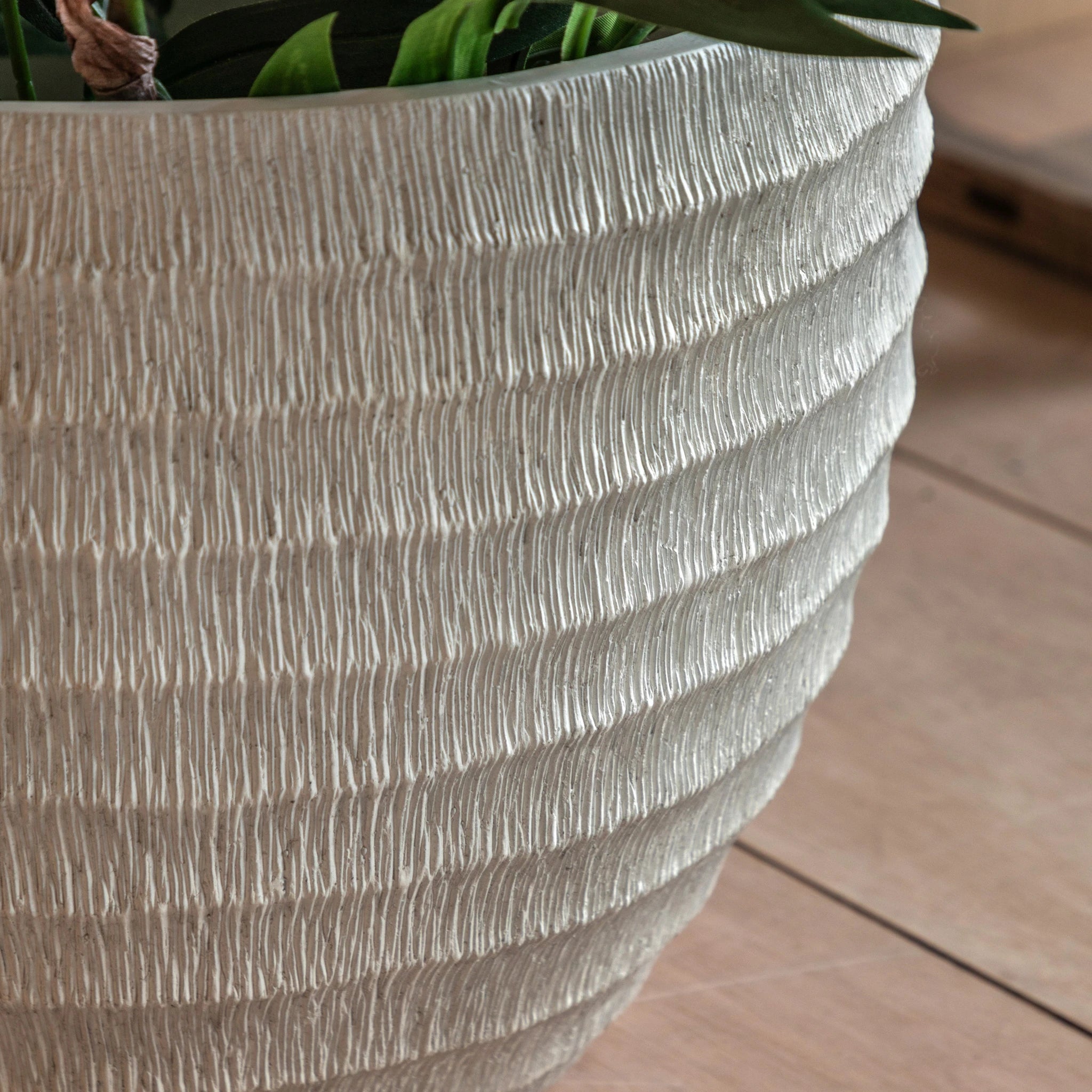 Amberpoint Ridged White Metal Outdoor Planter