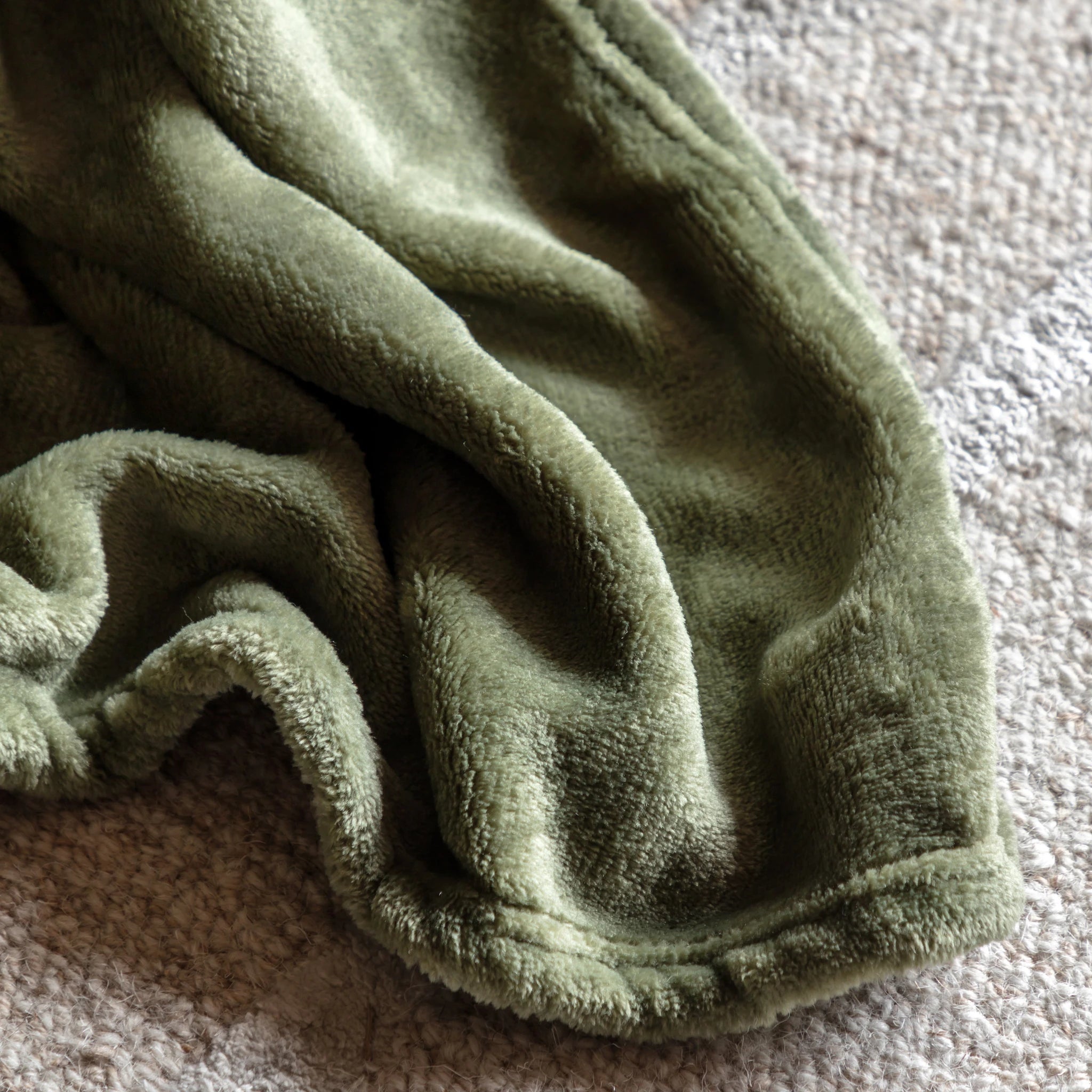 Phoenix Super Soft Flannel Fleece Olive Green Throw