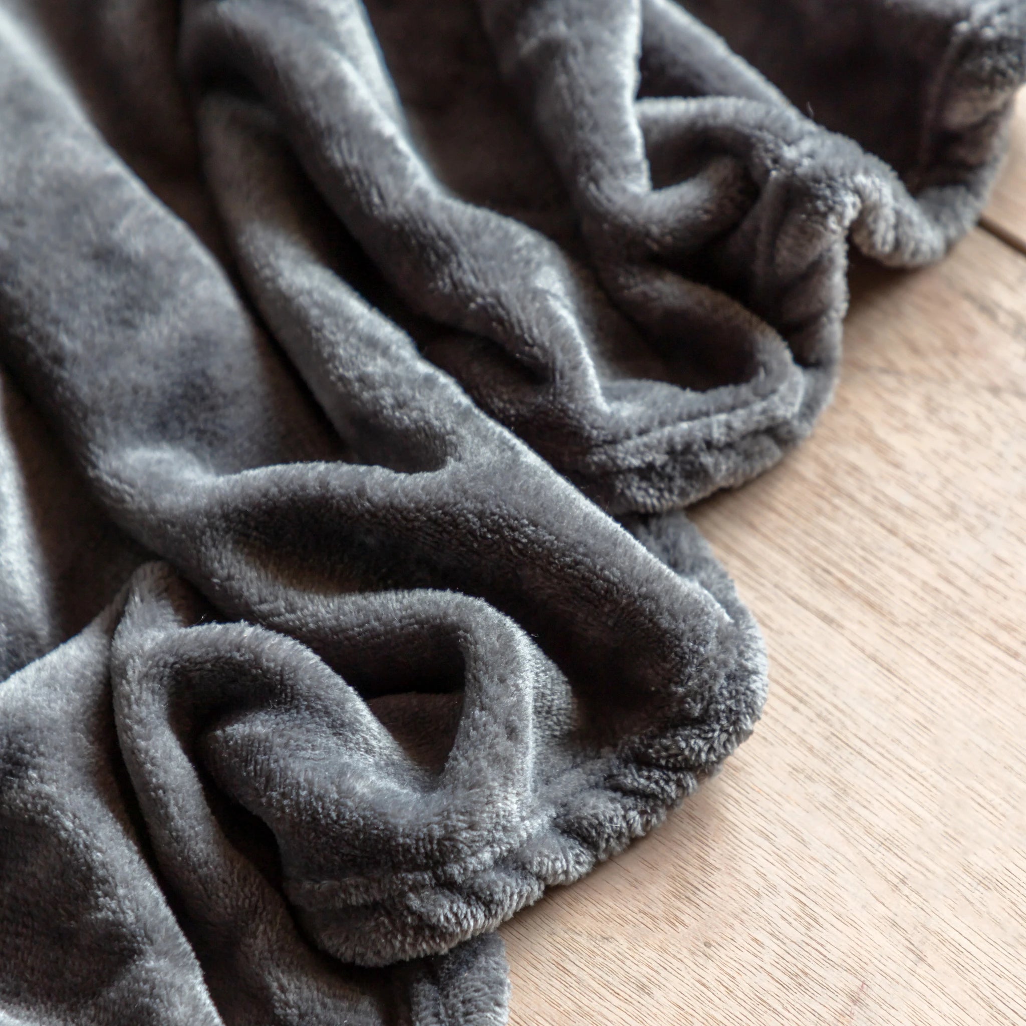 Phoenix Super Soft Flannel Fleece Grey Throw