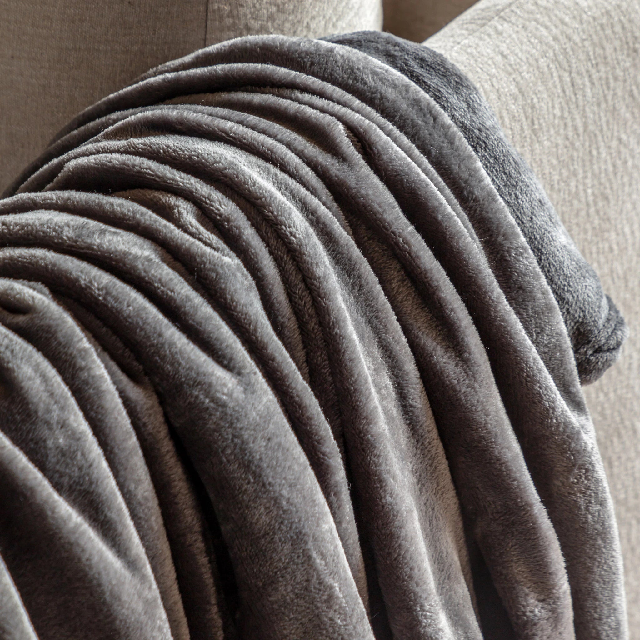 Phoenix Super Soft Flannel Fleece Grey Throw