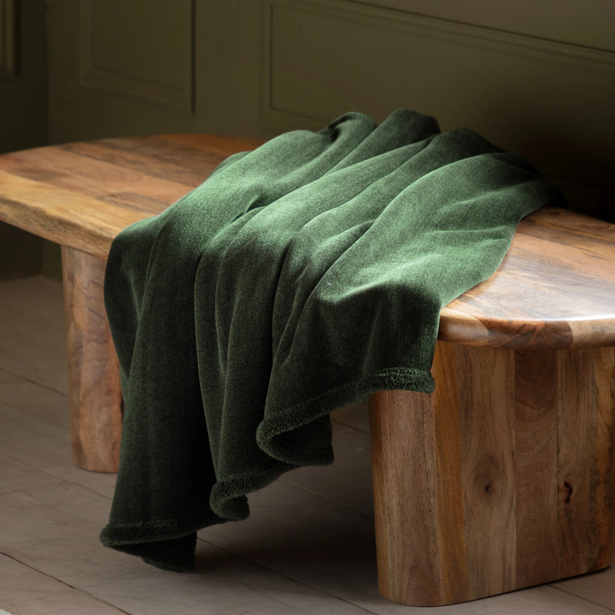 Velora Chenille Sherpa Forest Green Throw