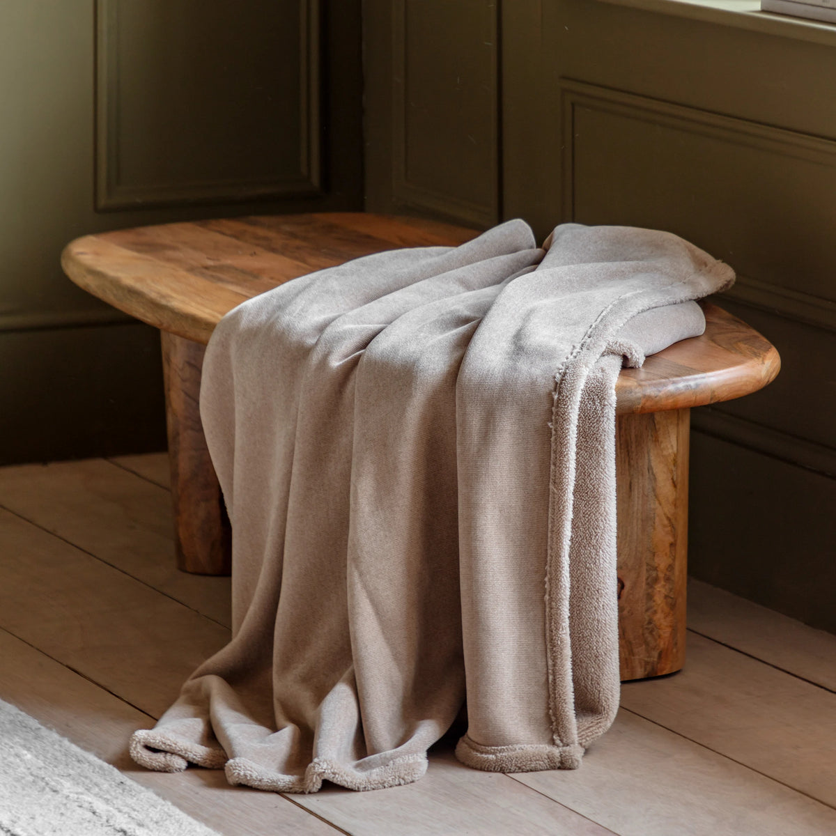Velora Chenille Sherpa Natural Throw