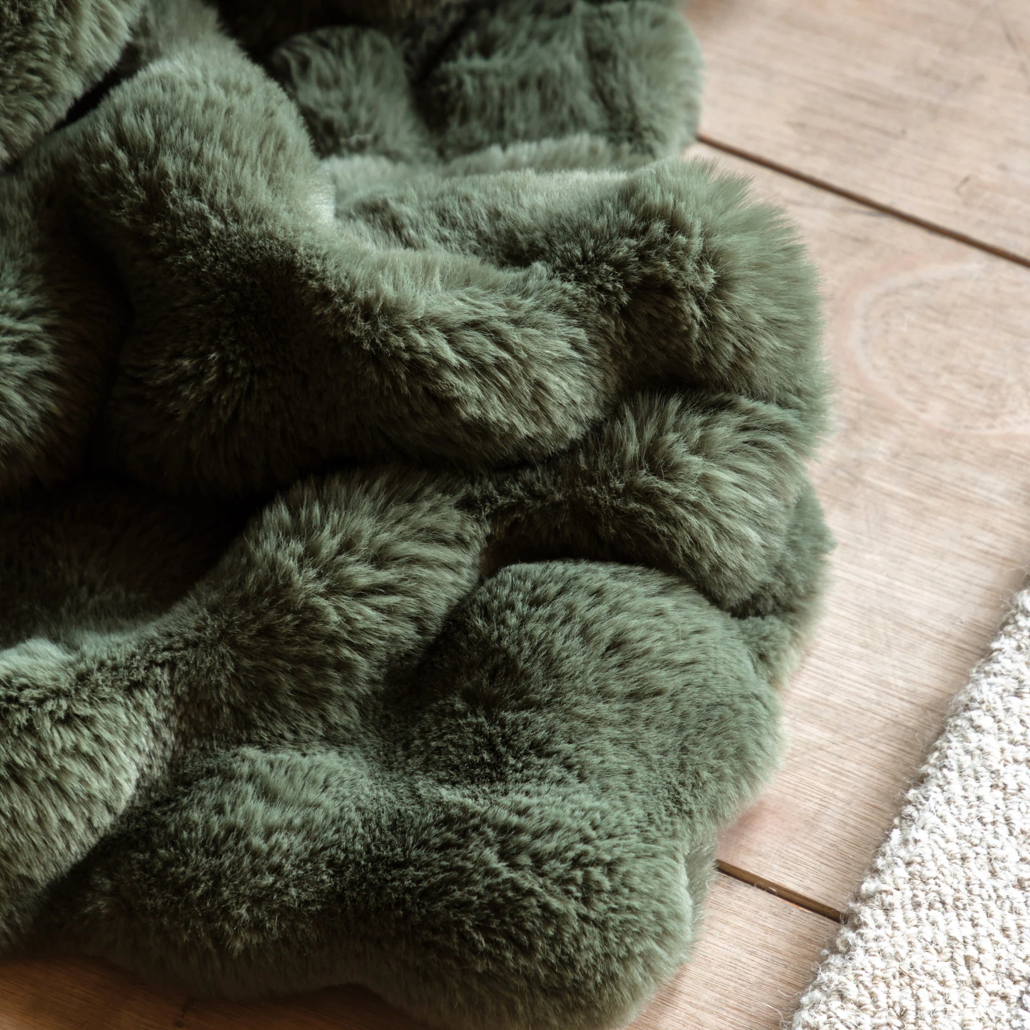 Fernleigh Rabbit Faux Fur Olive Green Throw
