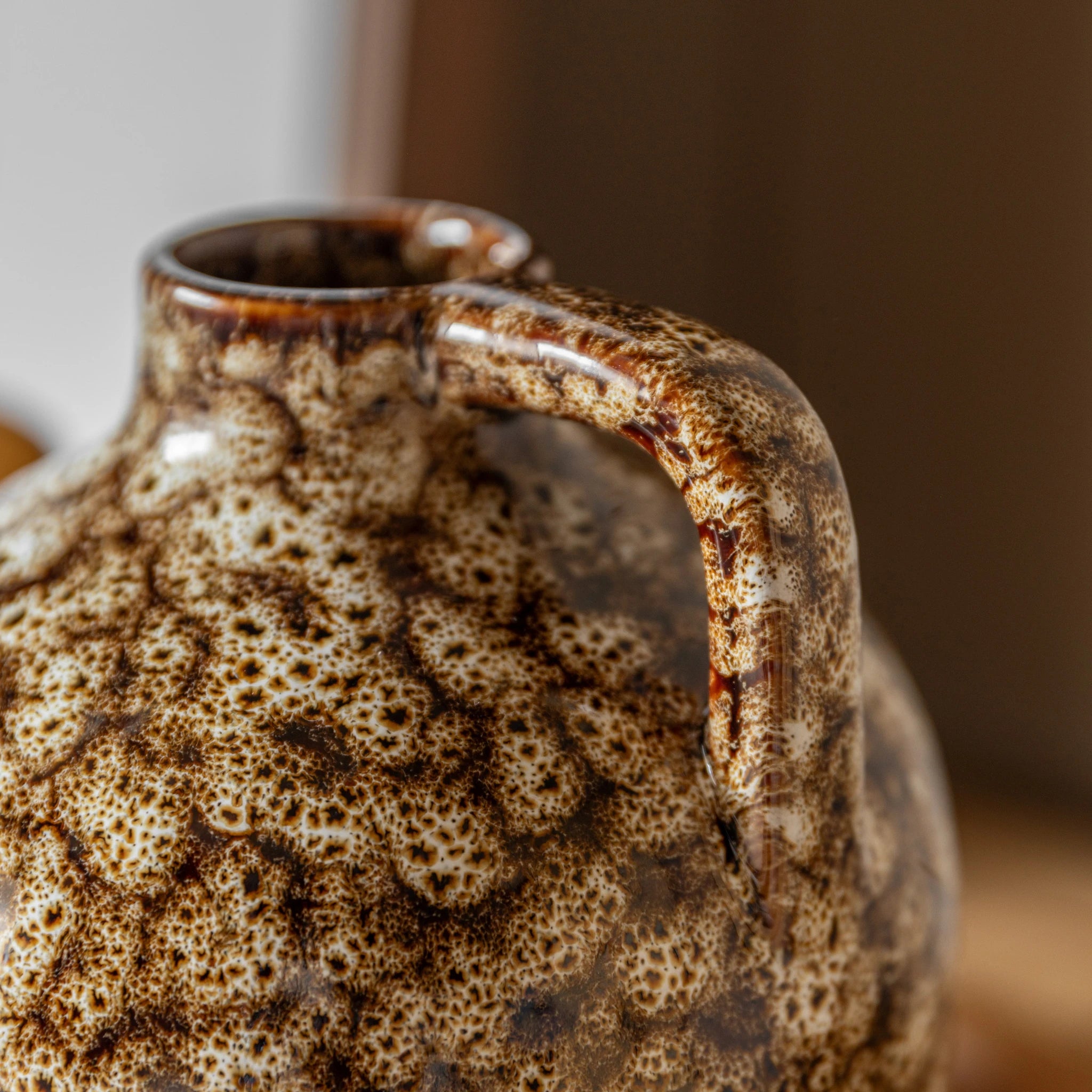 Amberplace Ceramic Reactive Glaze Brown Bottle Vase