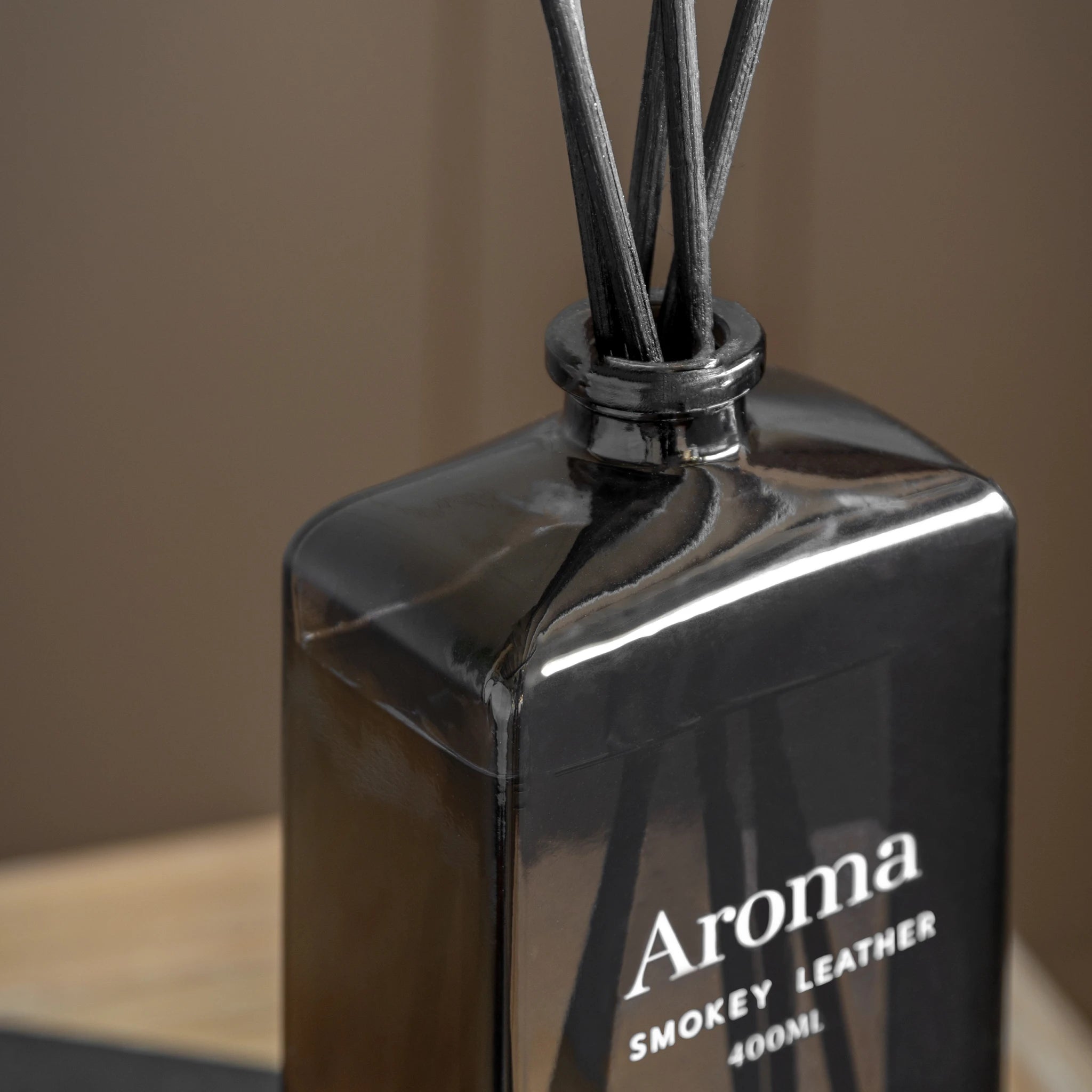 Avoria Grey Smoky Leather 400ml Reed Diffuser