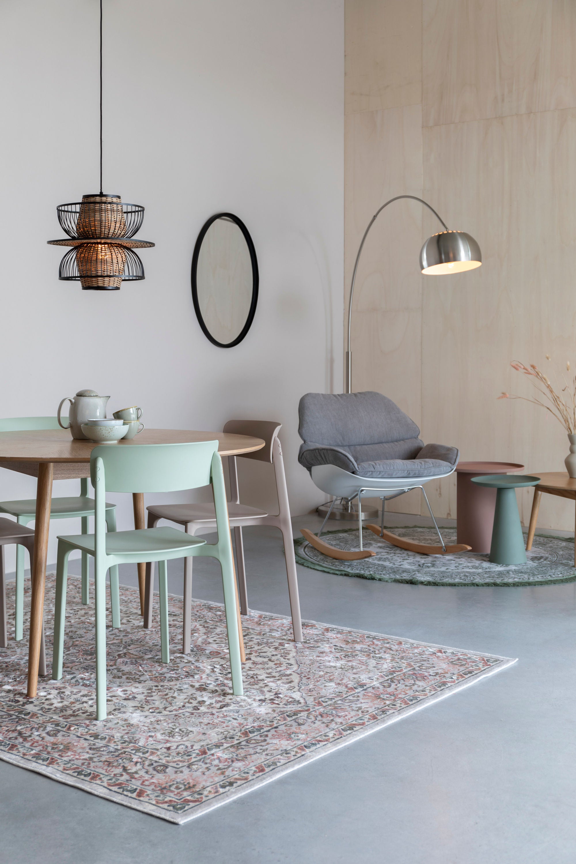 Metal Bow Chrome Floor Lamp