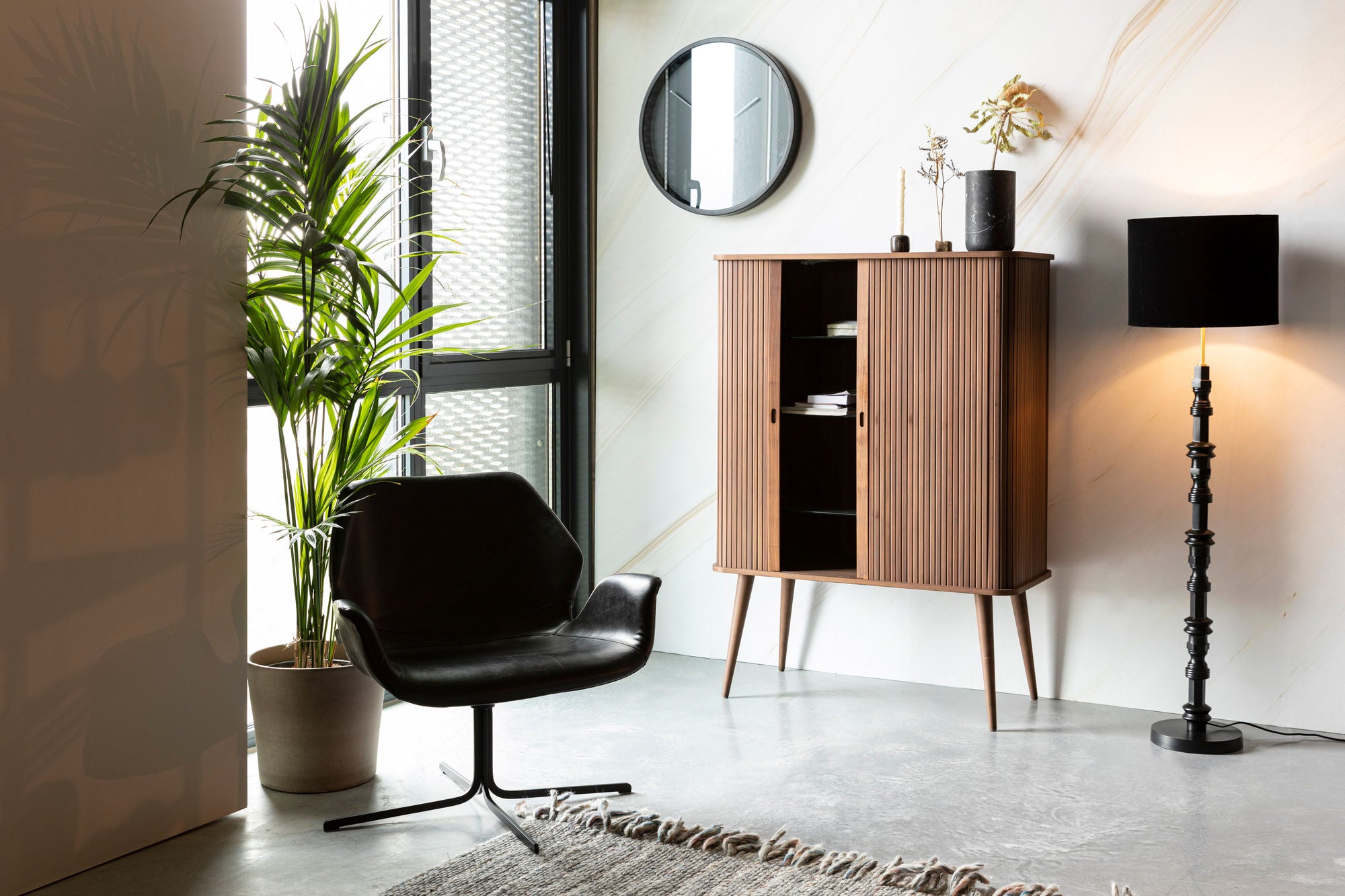 Zuiver Totem Black Floor Lamp