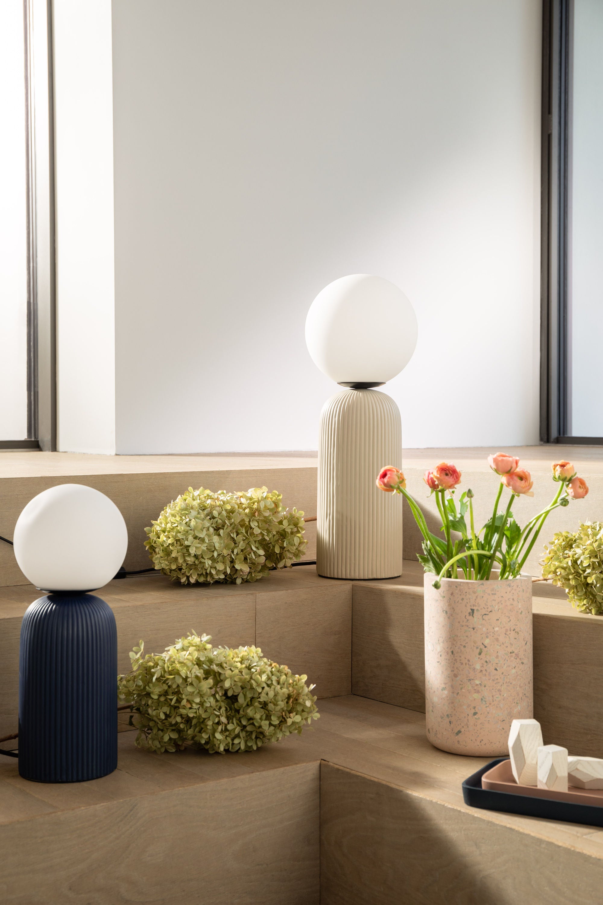 Zuiver Dash Ribbed Ceramic Royal Blue Table Lamp Small