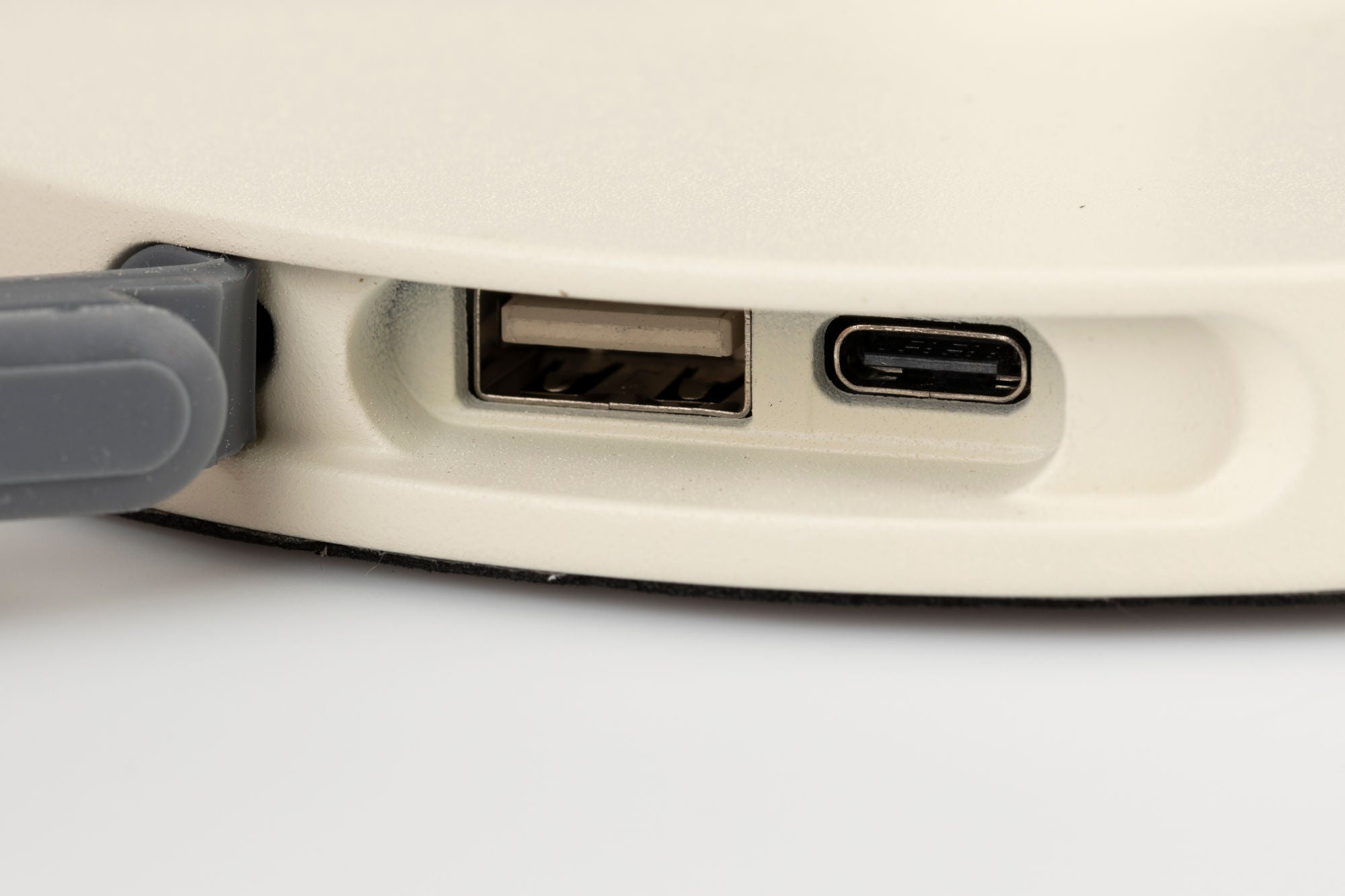 Hub Beige Orb Table Lamp