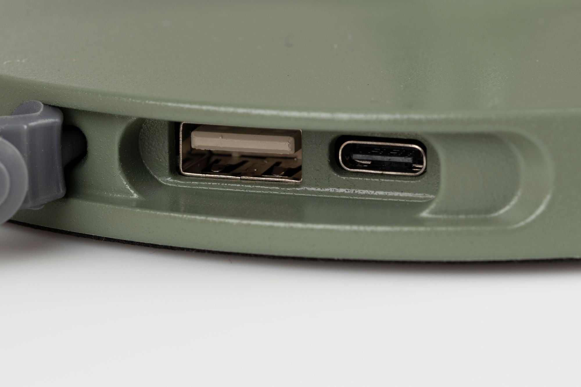 Hub Green Orb Table Lamp