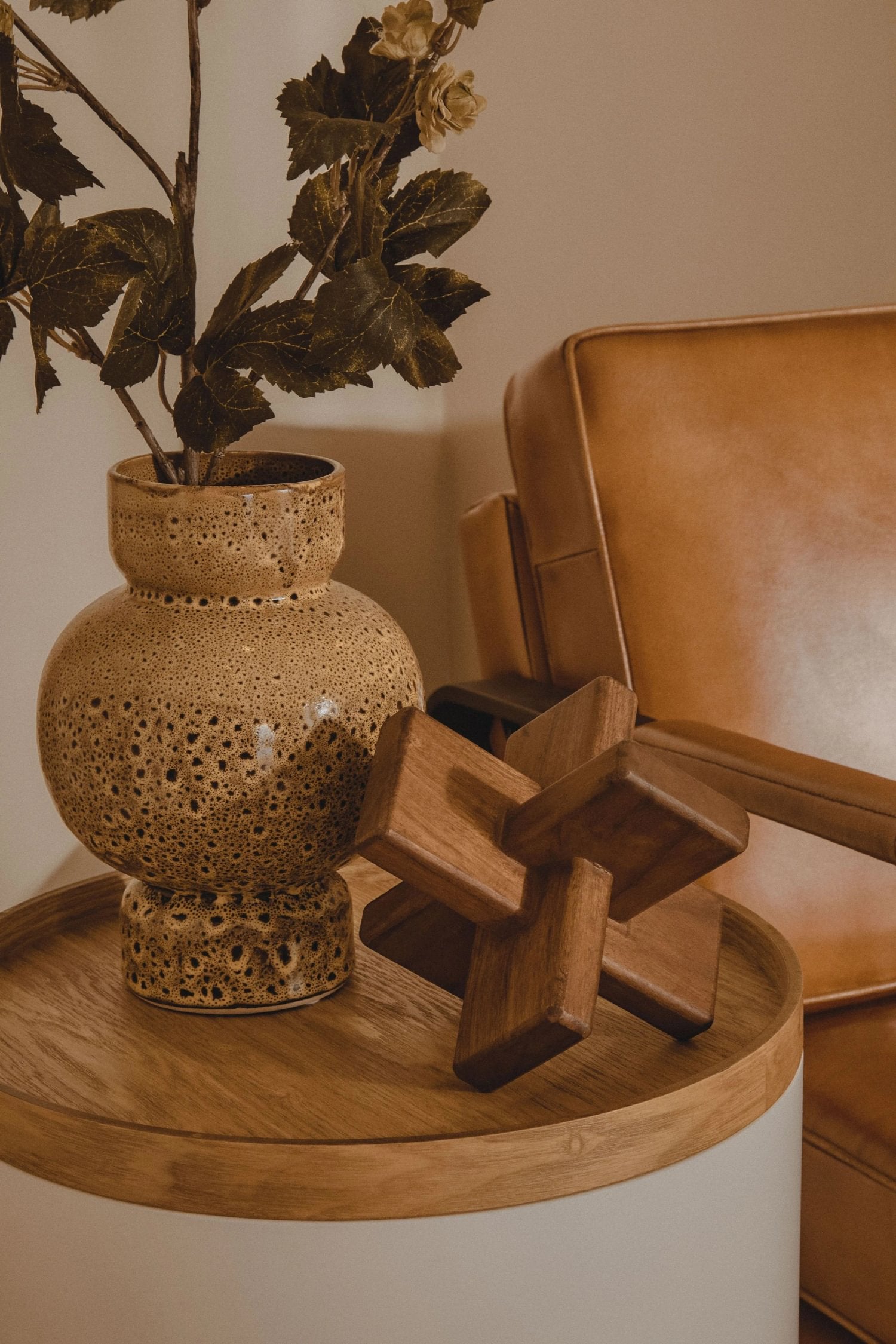 Contour Small Brown Stoneware Vase