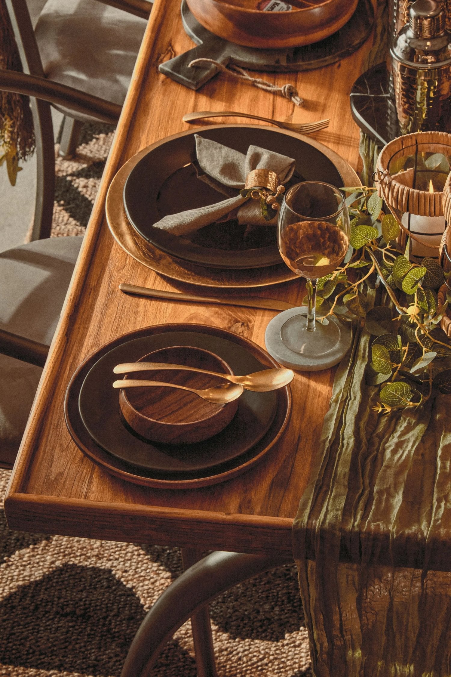 Arden Round Acacia Wood Plate