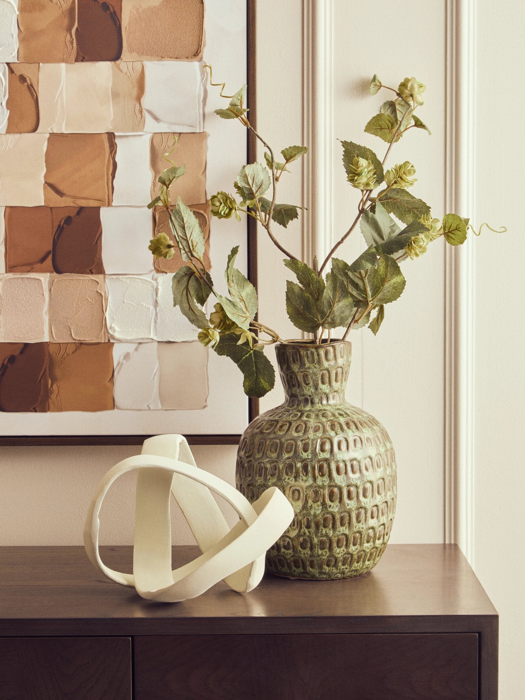 Atelier Ivory Finish Aluminium Knot Sculpture